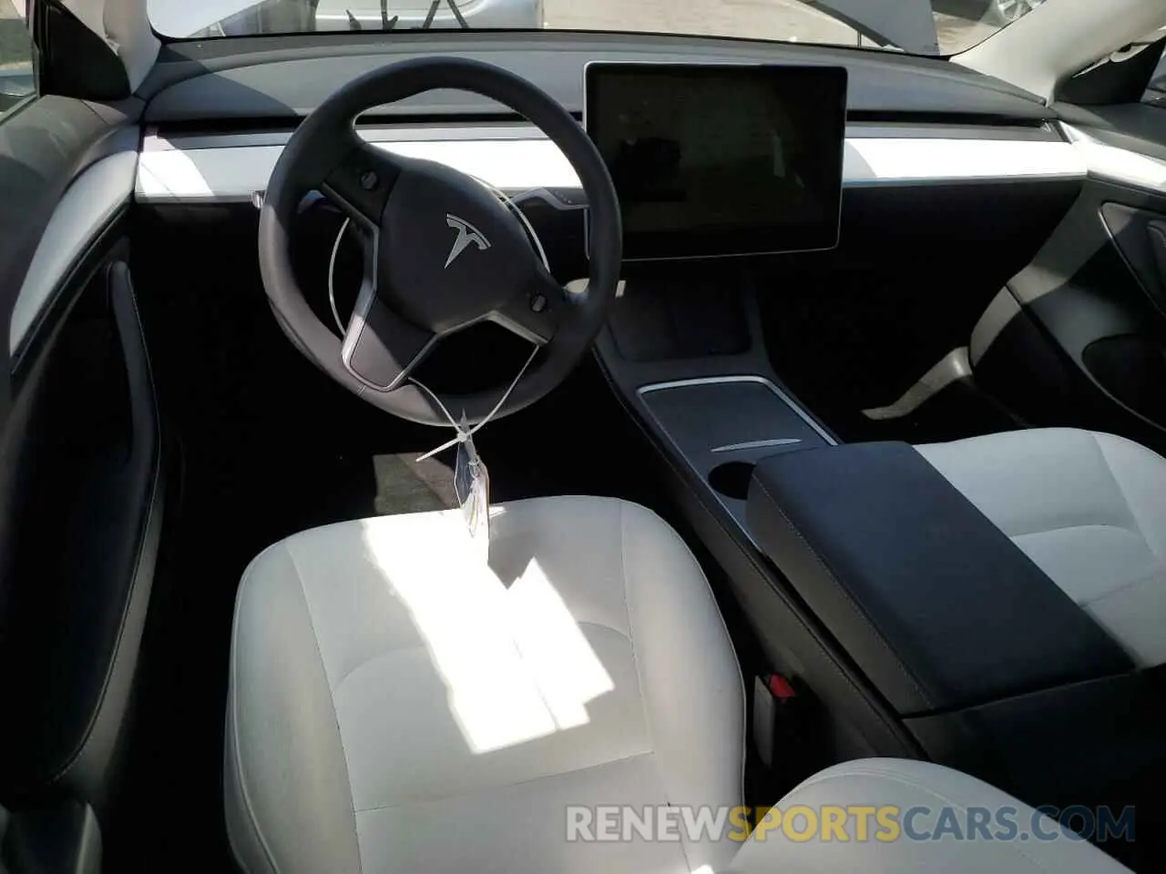 8 Photograph of a damaged car 5YJ3E1EA7PF395103 TESLA MODEL 3 2023