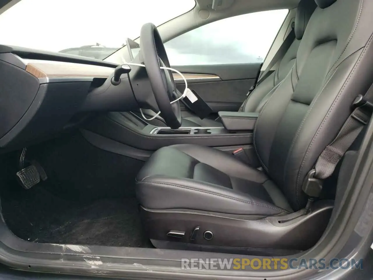 7 Photograph of a damaged car 5YJ3E1EA7PF395196 TESLA MODEL 3 2023