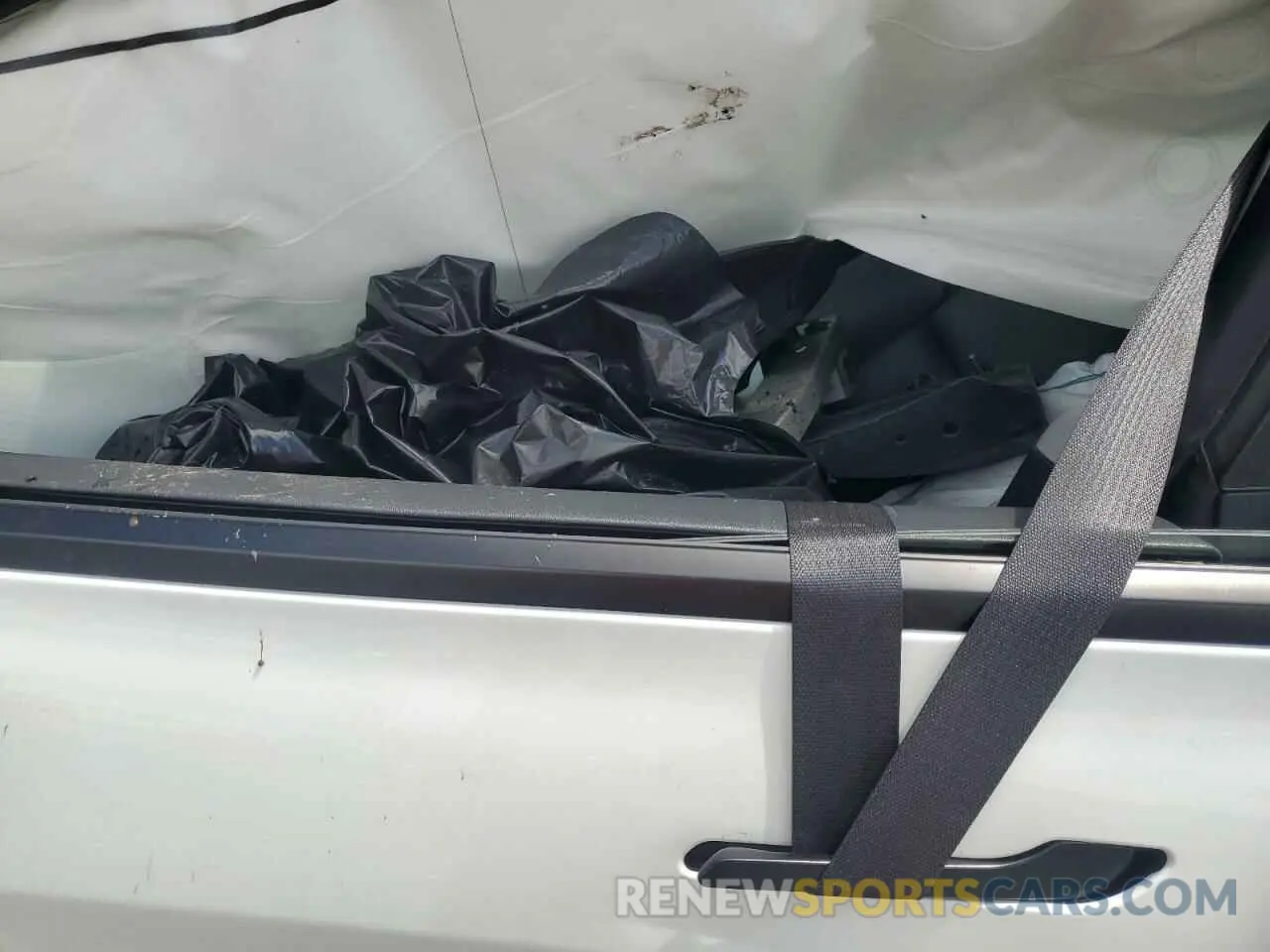 7 Photograph of a damaged car 5YJ3E1EA7PF396624 TESLA MODEL 3 2023