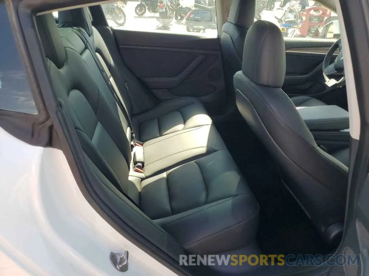10 Photograph of a damaged car 5YJ3E1EA7PF397384 TESLA MODEL 3 2023