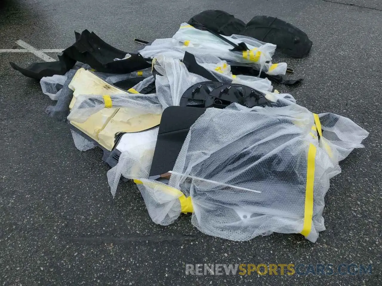 14 Photograph of a damaged car 5YJ3E1EA7PF400963 TESLA MODEL 3 2023