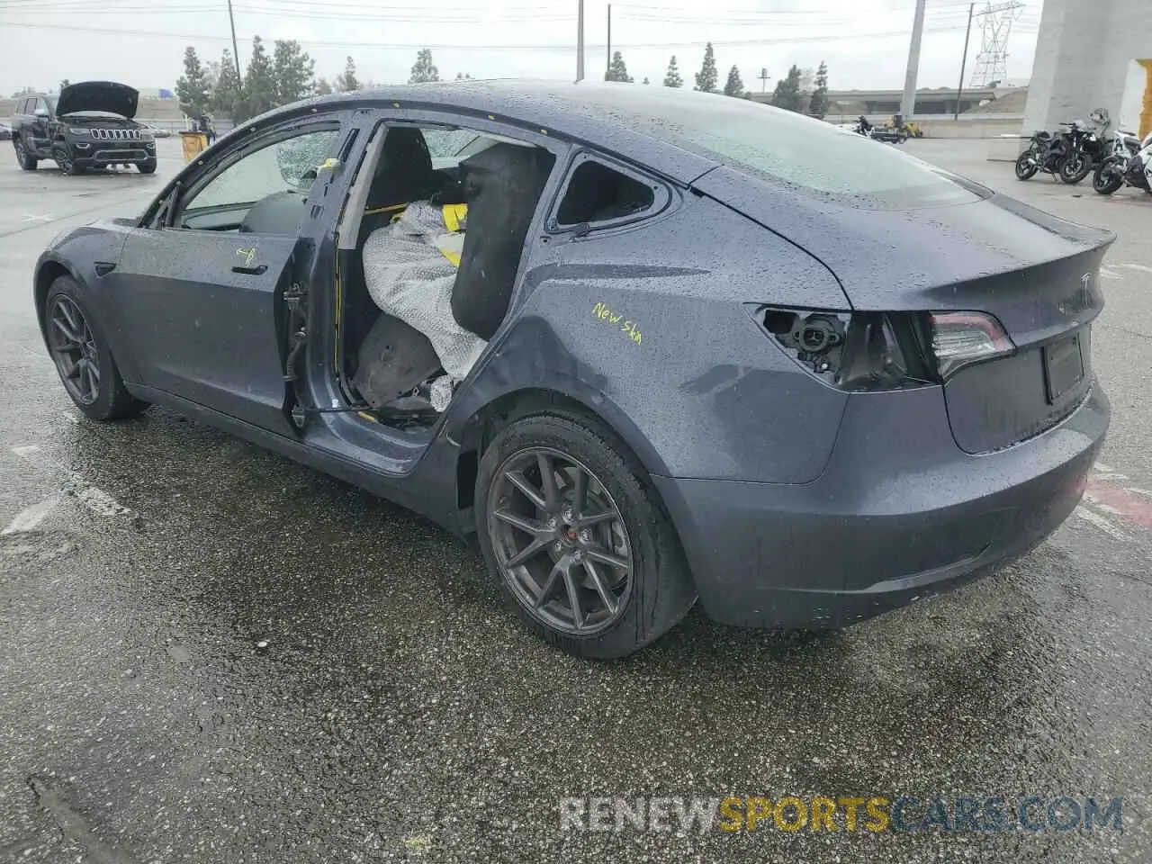 2 Photograph of a damaged car 5YJ3E1EA7PF400963 TESLA MODEL 3 2023