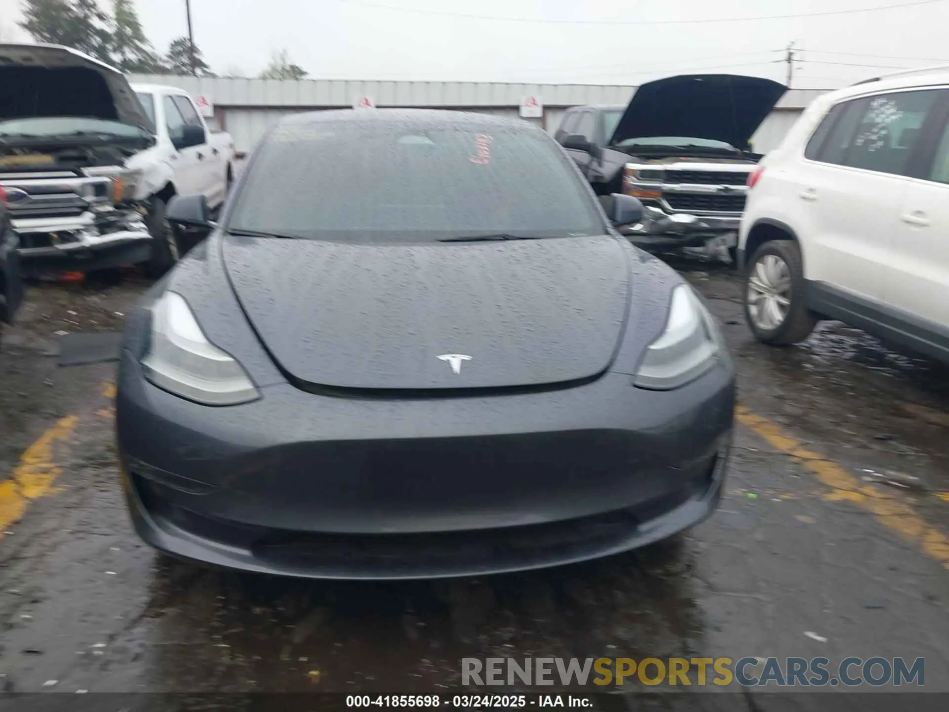 11 Photograph of a damaged car 5YJ3E1EA7PF403183 TESLA MODEL 3 2023