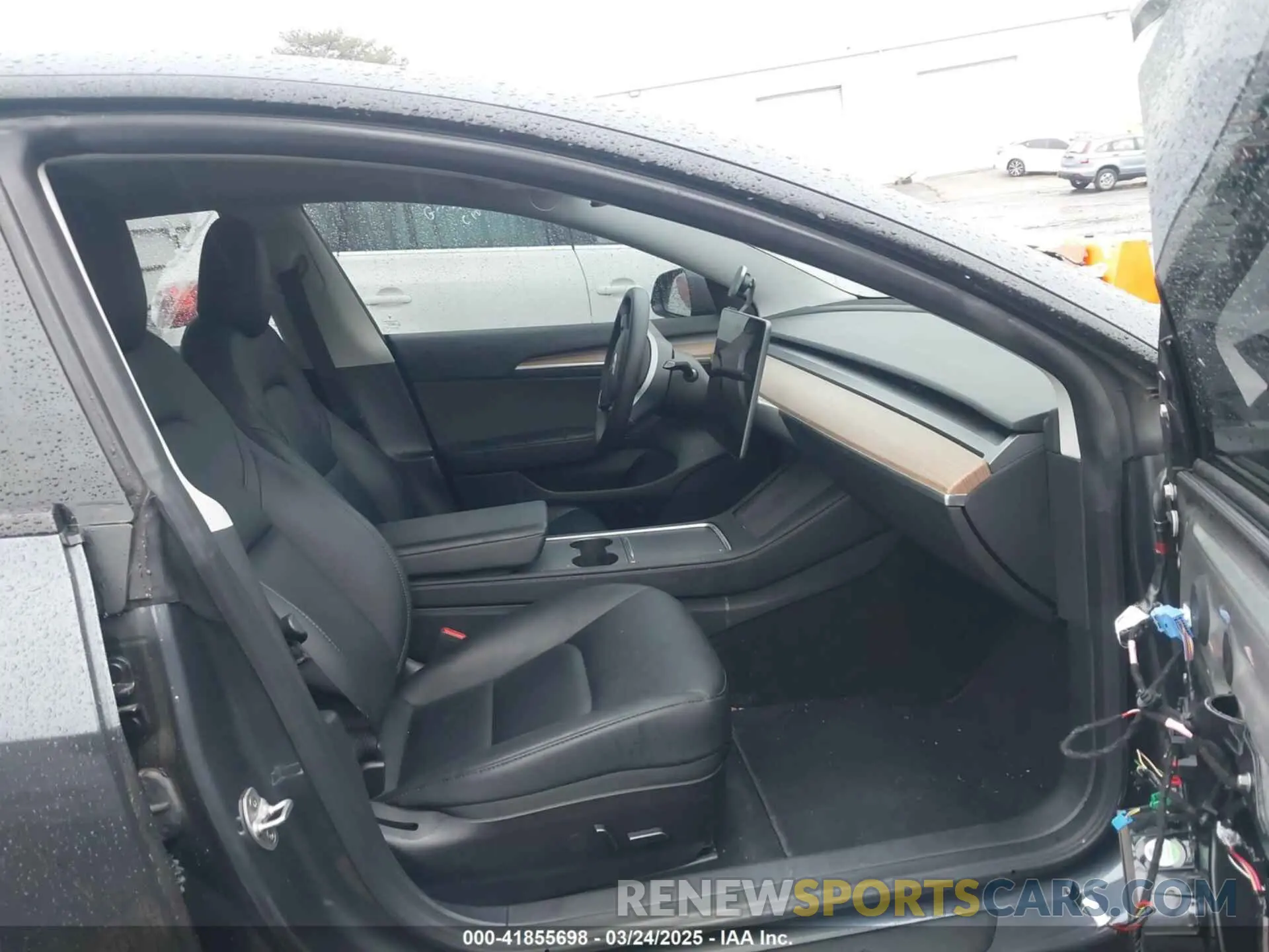 5 Photograph of a damaged car 5YJ3E1EA7PF403183 TESLA MODEL 3 2023