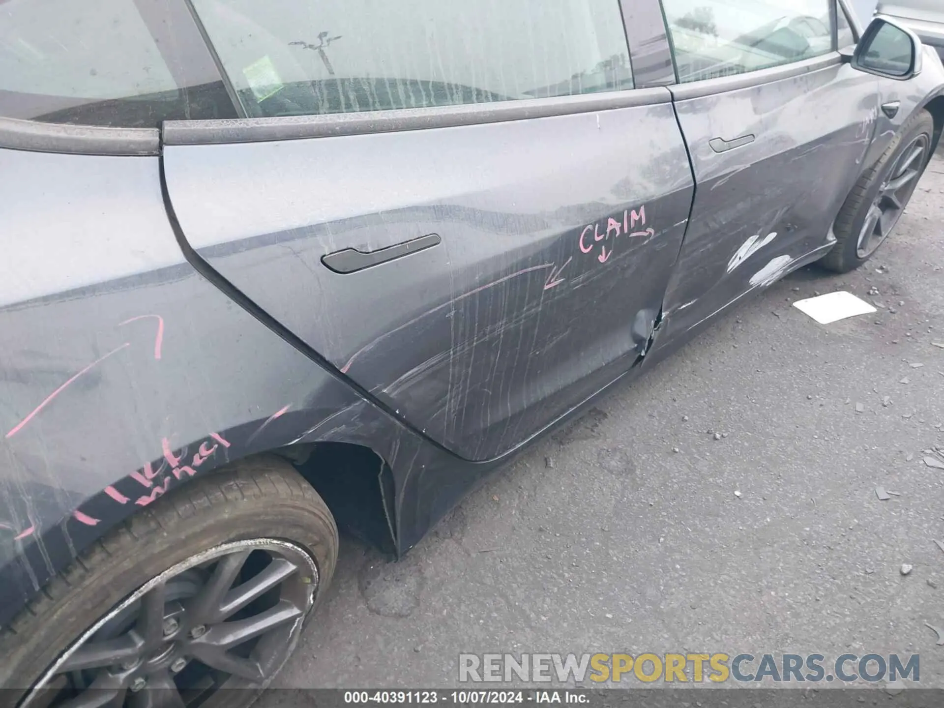 6 Photograph of a damaged car 5YJ3E1EA7PF410330 TESLA MODEL 3 2023