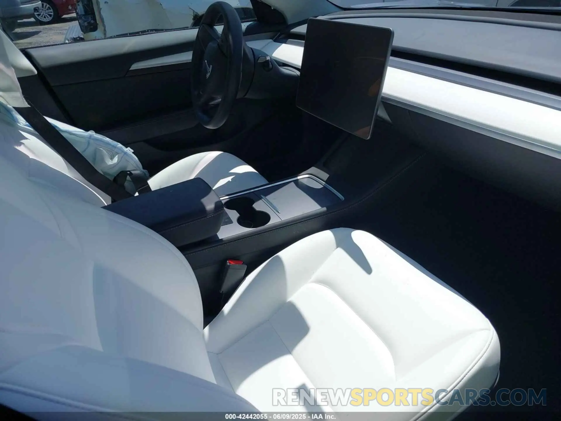 5 Photograph of a damaged car 5YJ3E1EA7PF413311 TESLA MODEL 3 2023