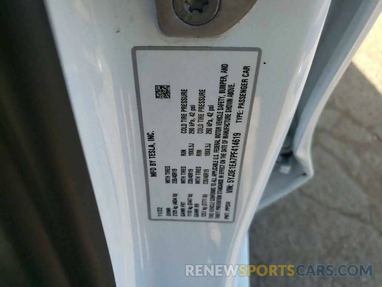 12 Photograph of a damaged car 5YJ3E1EA7PF414619 TESLA MODEL 3 2023