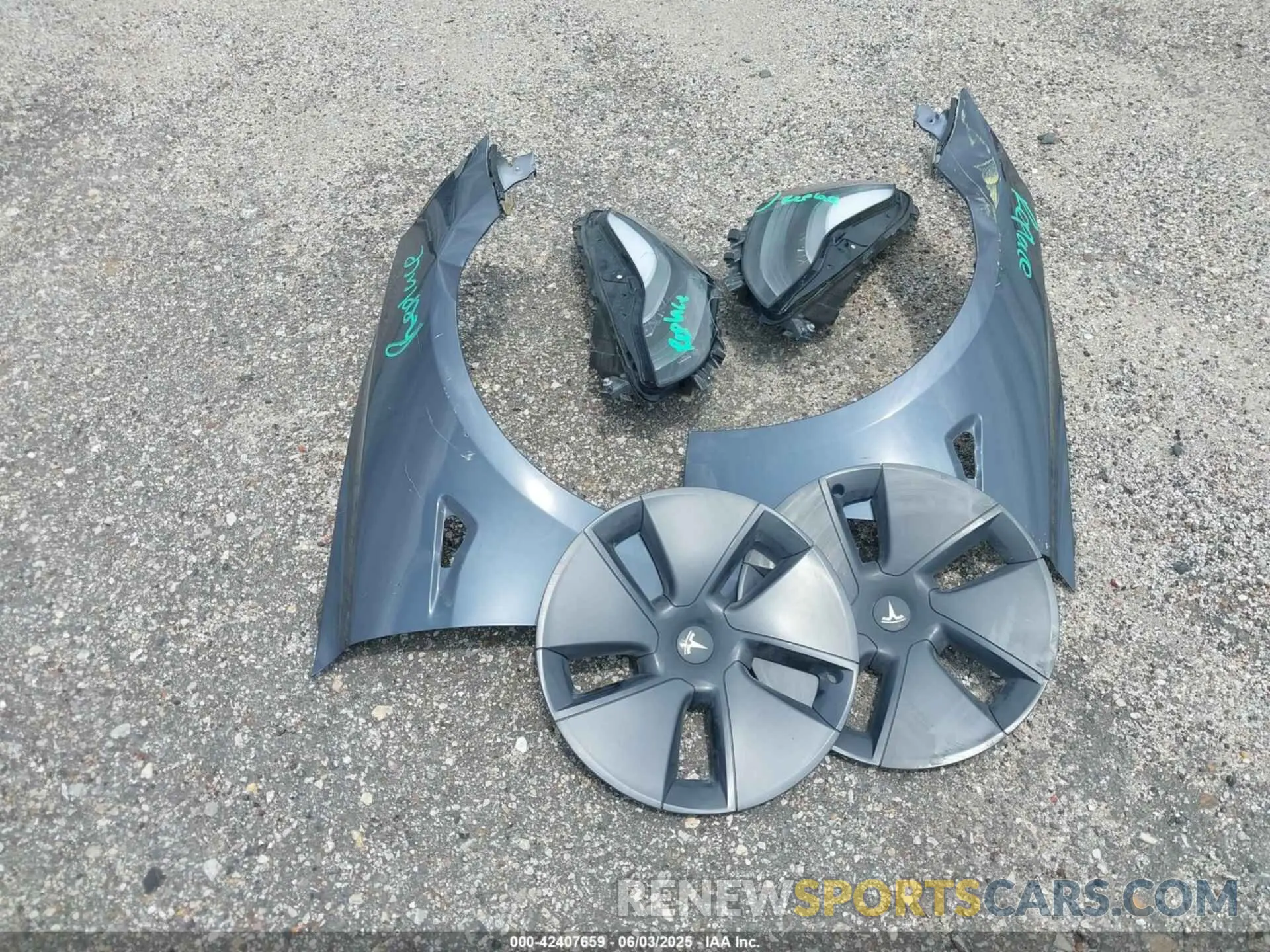 11 Photograph of a damaged car 5YJ3E1EA7PF417293 TESLA MODEL 3 2023