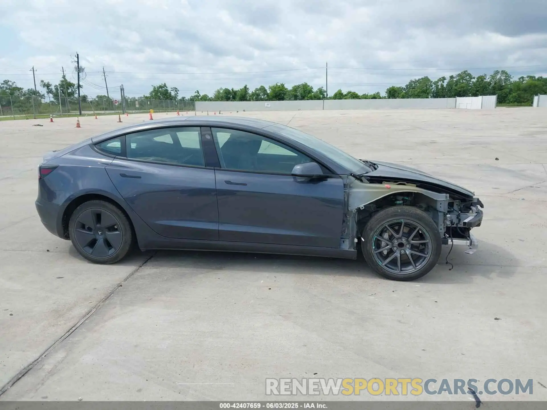 13 Photograph of a damaged car 5YJ3E1EA7PF417293 TESLA MODEL 3 2023