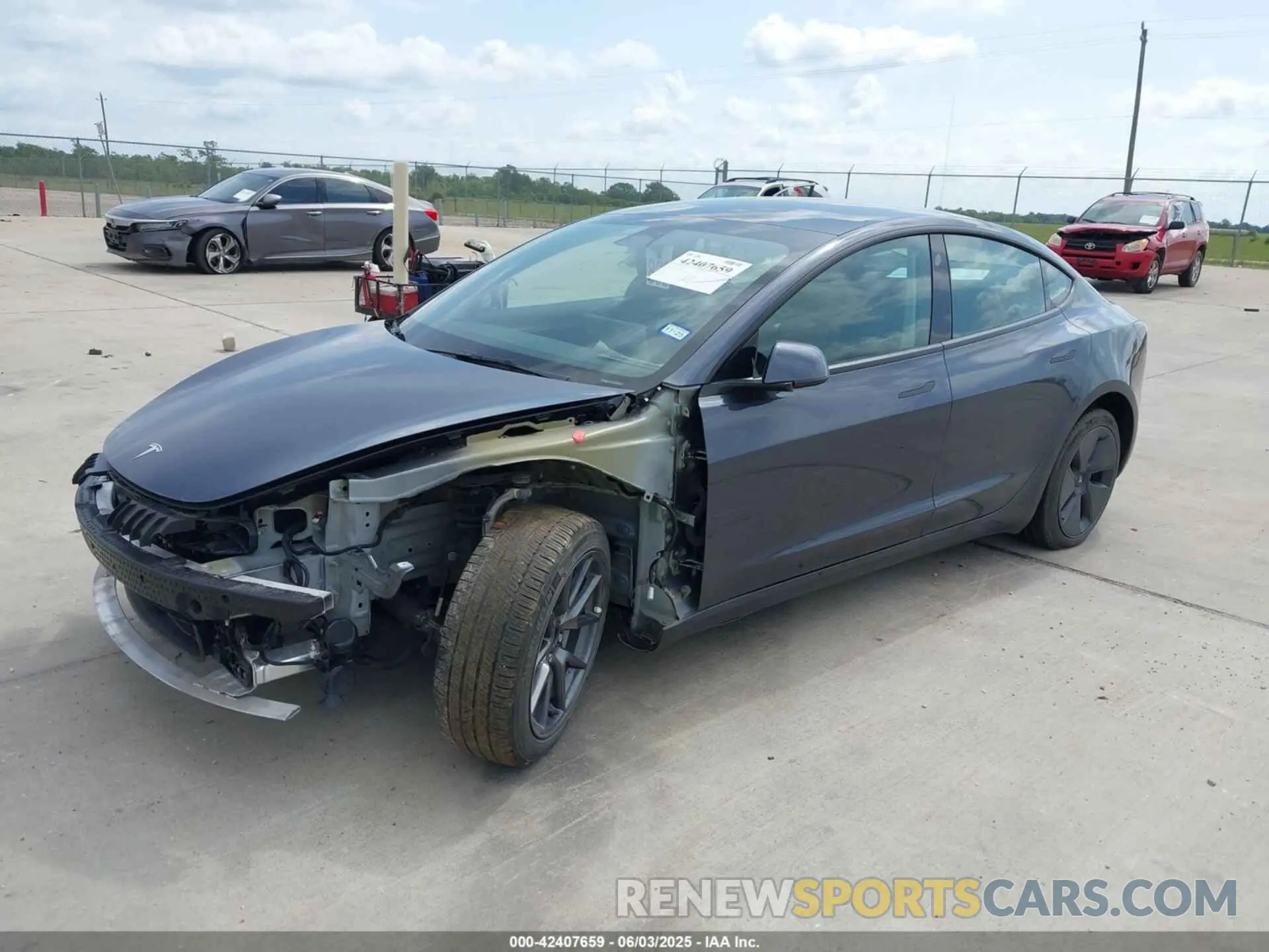 2 Photograph of a damaged car 5YJ3E1EA7PF417293 TESLA MODEL 3 2023