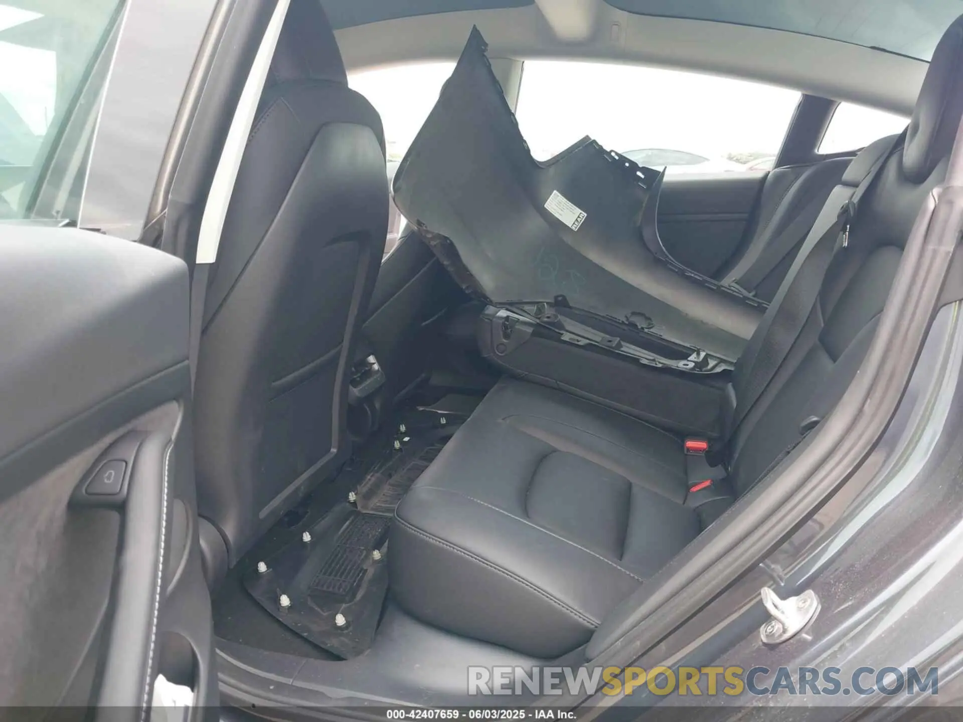 8 Photograph of a damaged car 5YJ3E1EA7PF417293 TESLA MODEL 3 2023