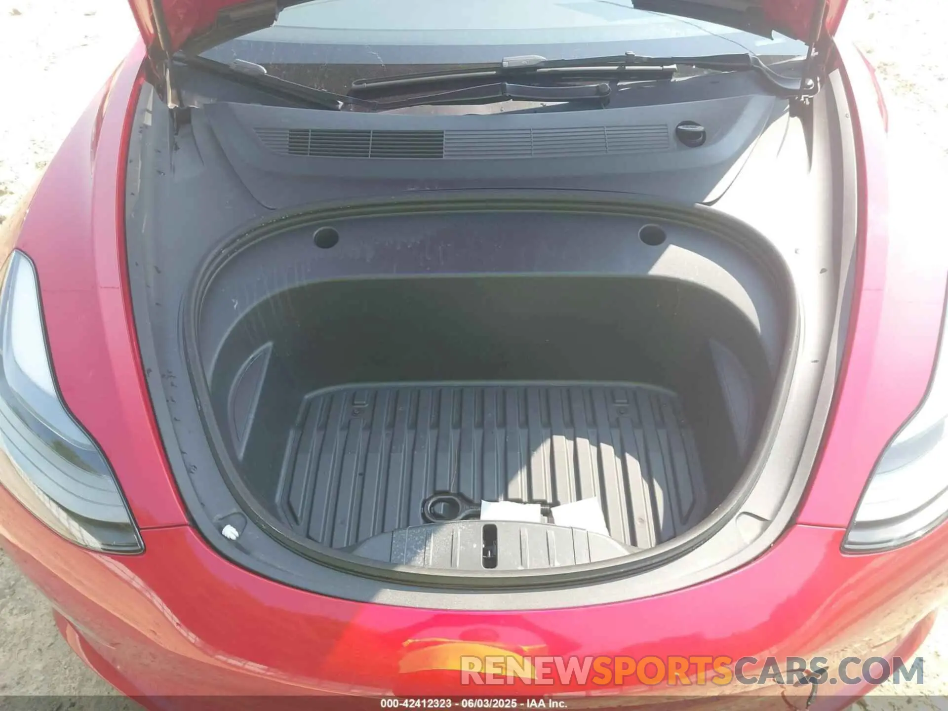 10 Photograph of a damaged car 5YJ3E1EA7PF426916 TESLA MODEL 3 2023