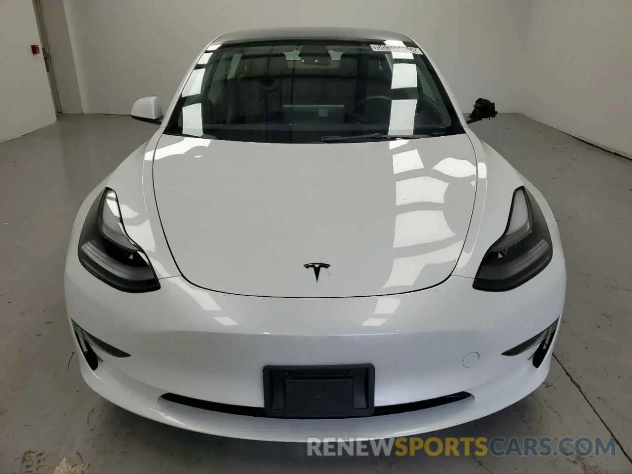 5 Photograph of a damaged car 5YJ3E1EA7PF428472 TESLA MODEL 3 2023