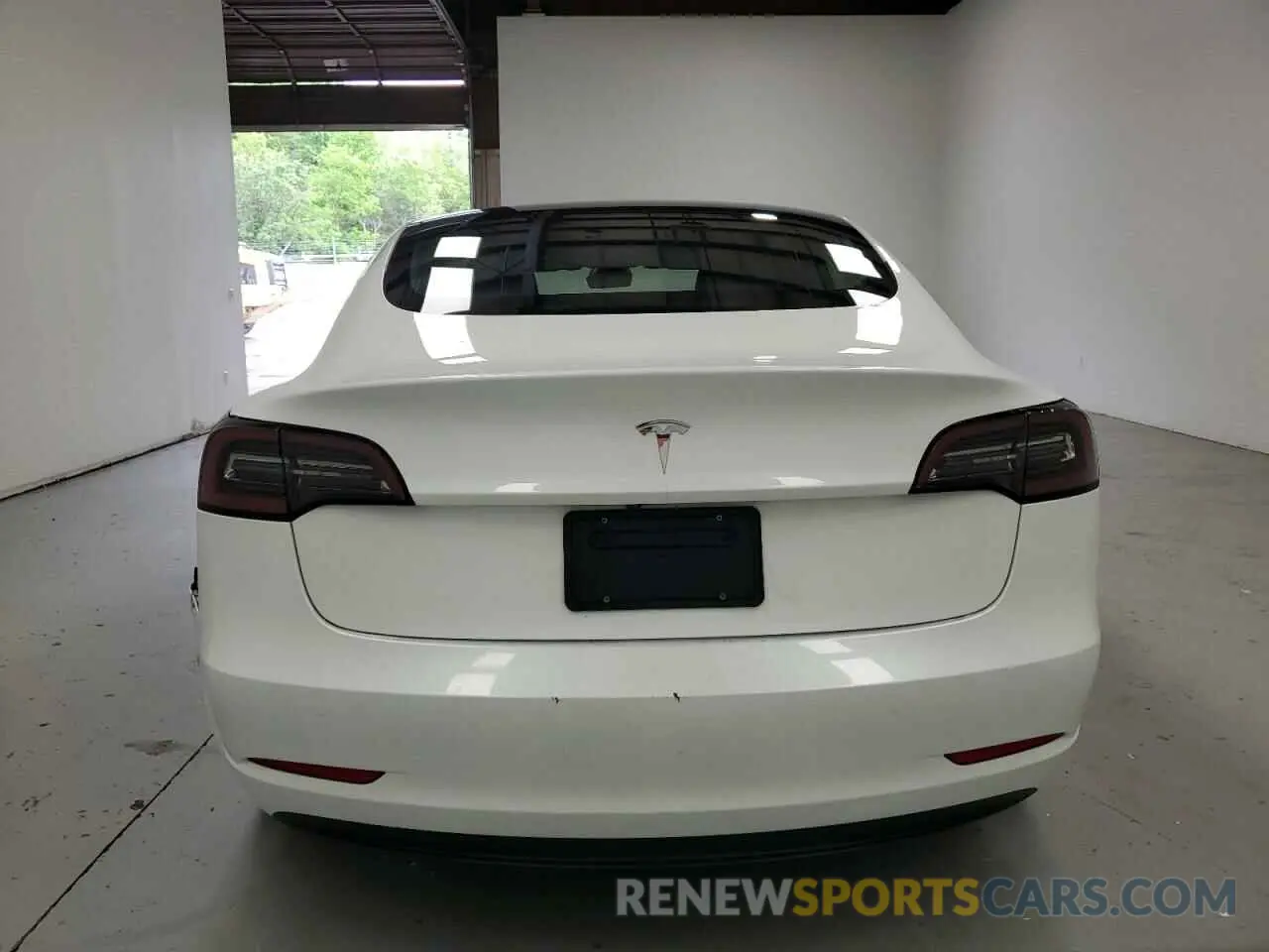 6 Photograph of a damaged car 5YJ3E1EA7PF428472 TESLA MODEL 3 2023