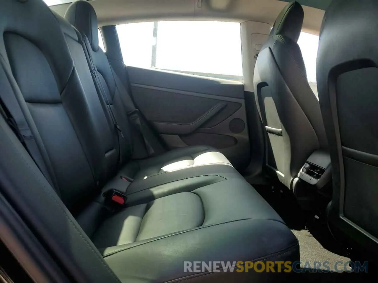10 Photograph of a damaged car 5YJ3E1EA7PF430805 TESLA MODEL 3 2023