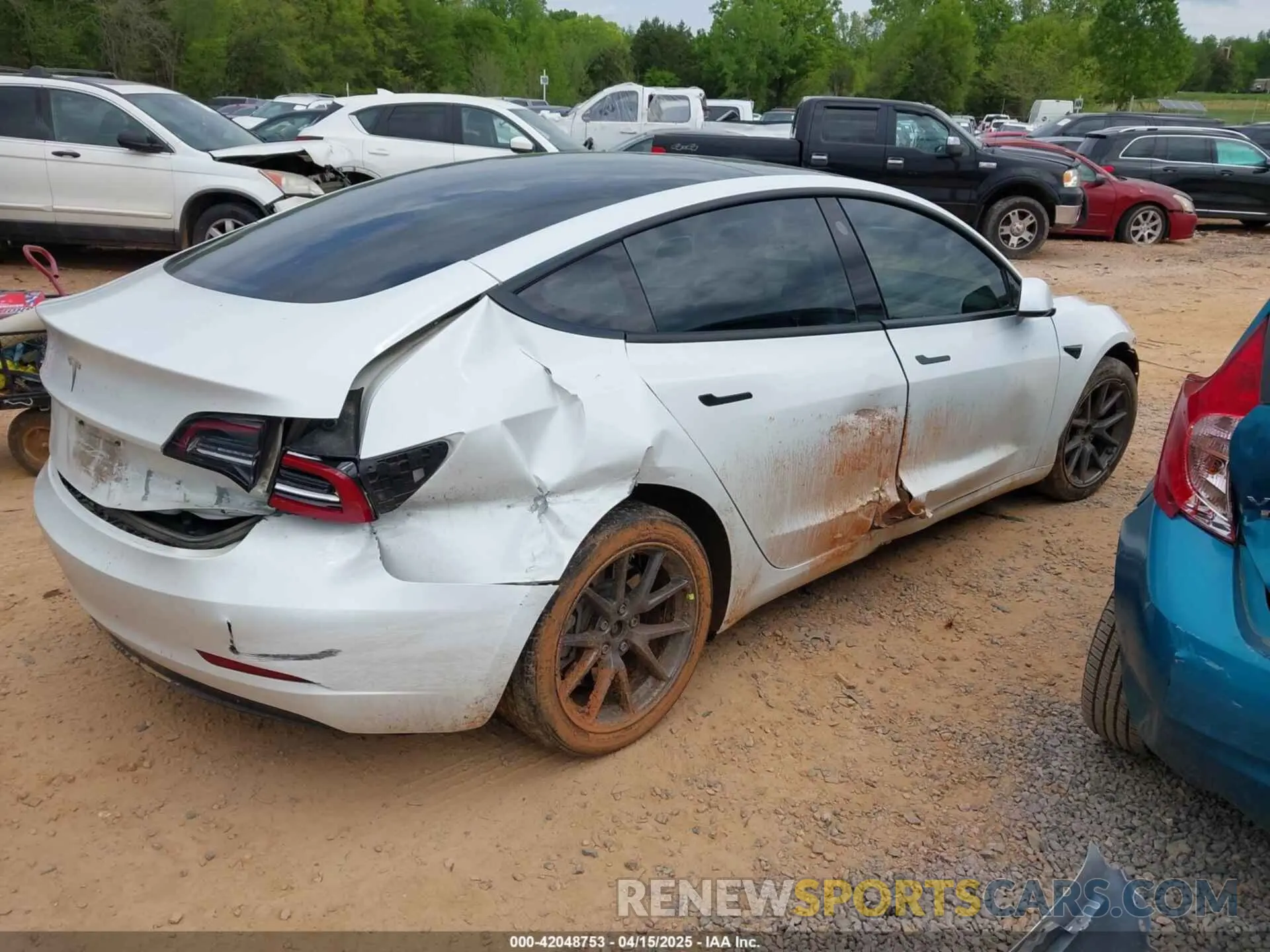 4 Photograph of a damaged car 5YJ3E1EA7PF431422 TESLA MODEL 3 2023