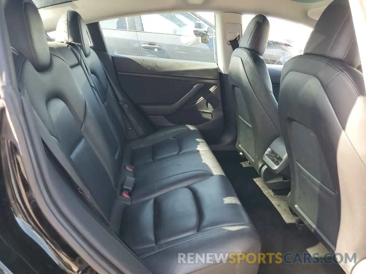 10 Photograph of a damaged car 5YJ3E1EA7PF459530 TESLA MODEL 3 2023