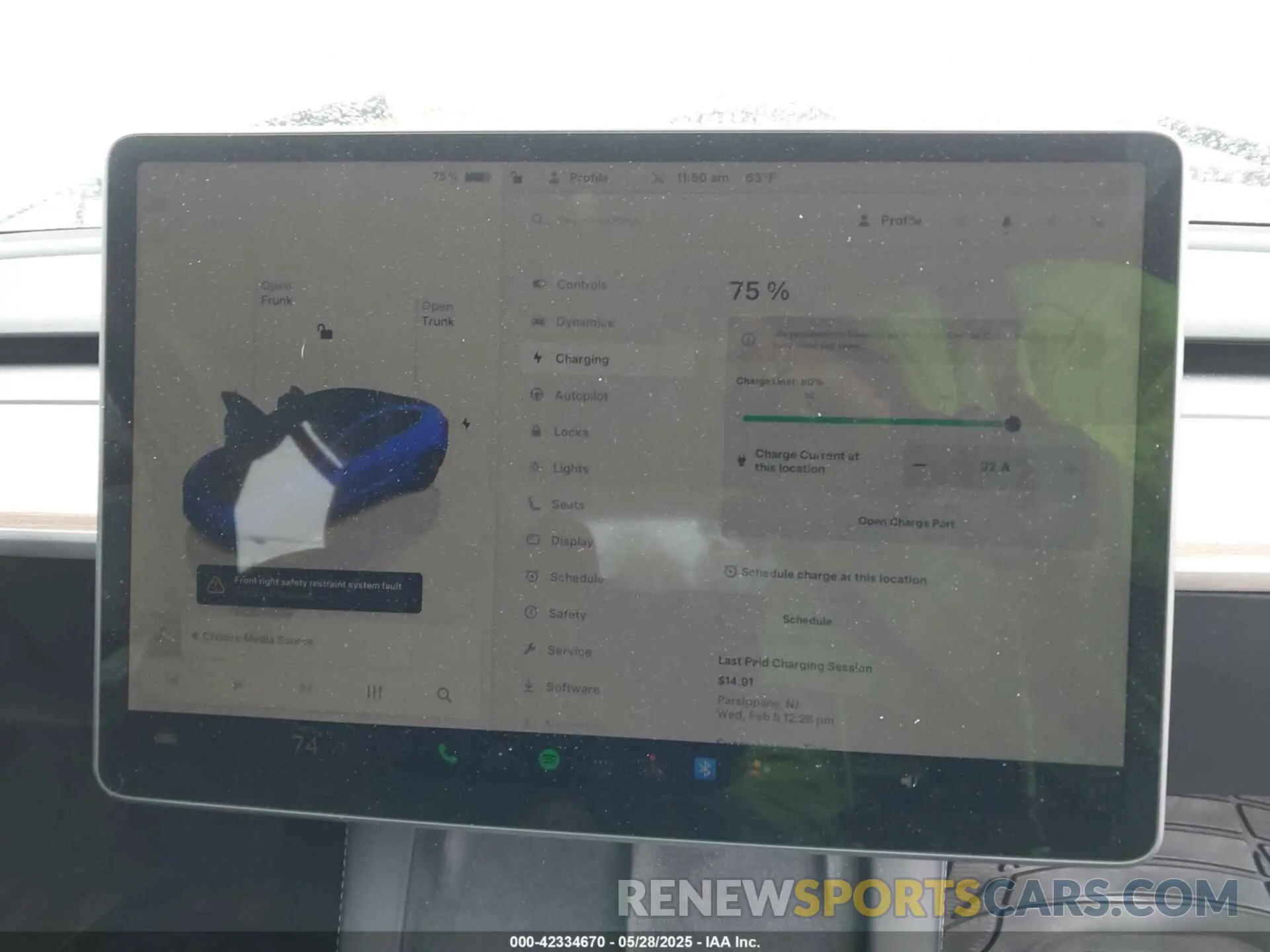 17 Photograph of a damaged car 5YJ3E1EA7PF470141 TESLA MODEL 3 2023