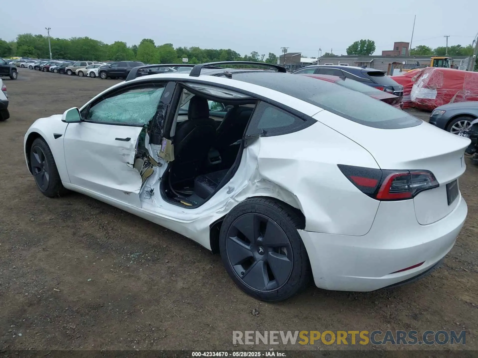 19 Photograph of a damaged car 5YJ3E1EA7PF470141 TESLA MODEL 3 2023