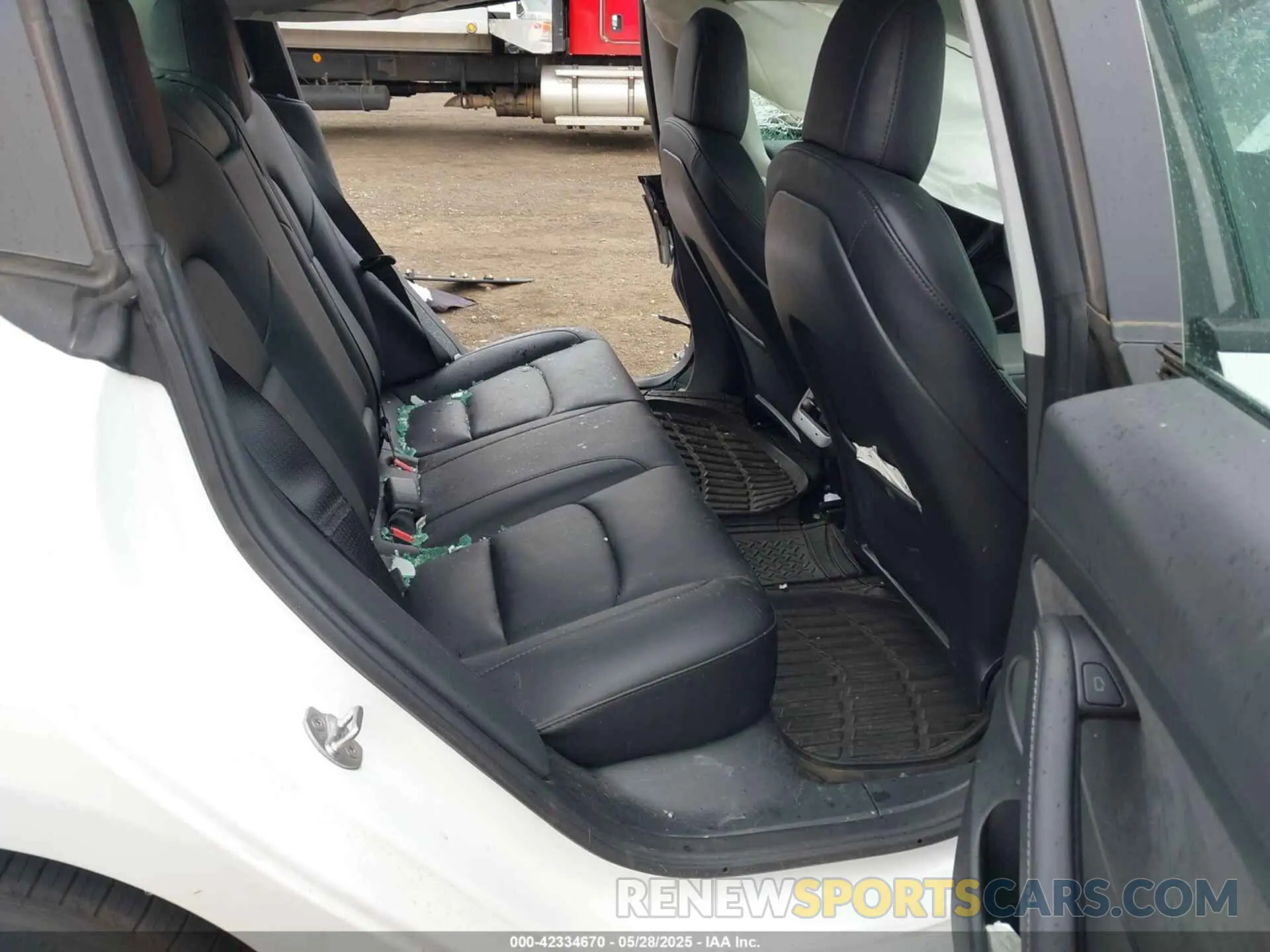 8 Photograph of a damaged car 5YJ3E1EA7PF470141 TESLA MODEL 3 2023