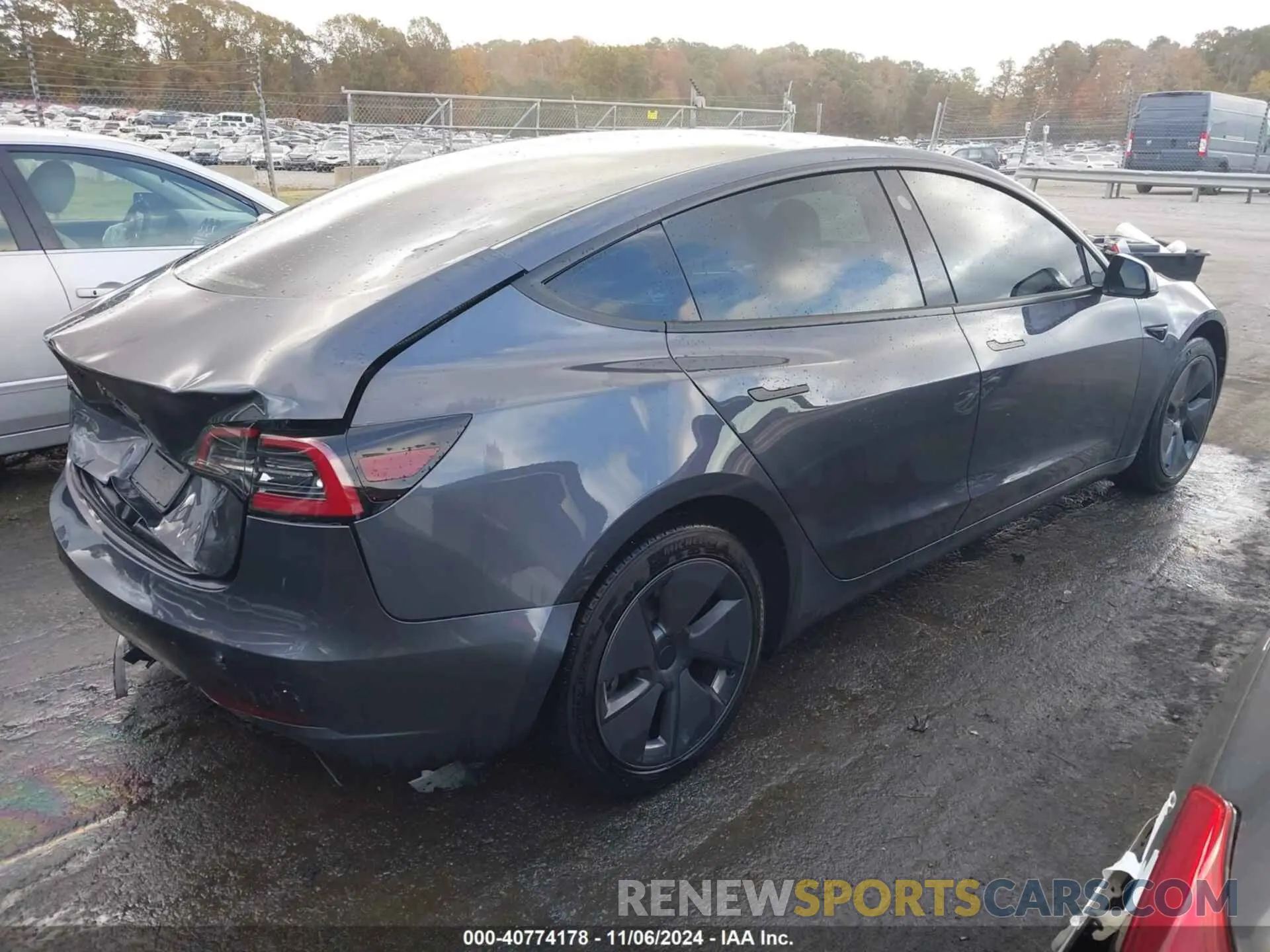 4 Photograph of a damaged car 5YJ3E1EA7PF483312 TESLA MODEL 3 2023
