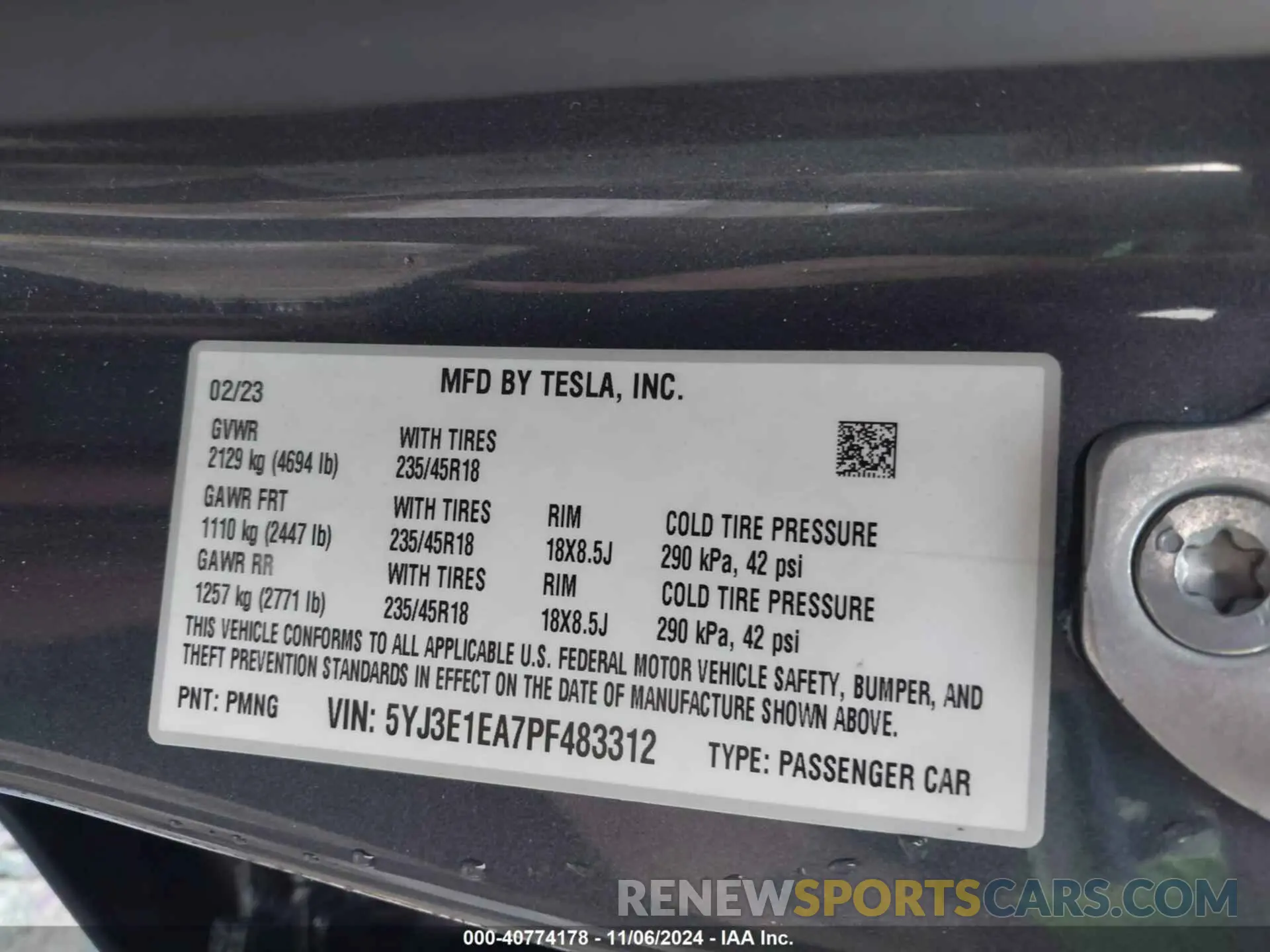 9 Photograph of a damaged car 5YJ3E1EA7PF483312 TESLA MODEL 3 2023
