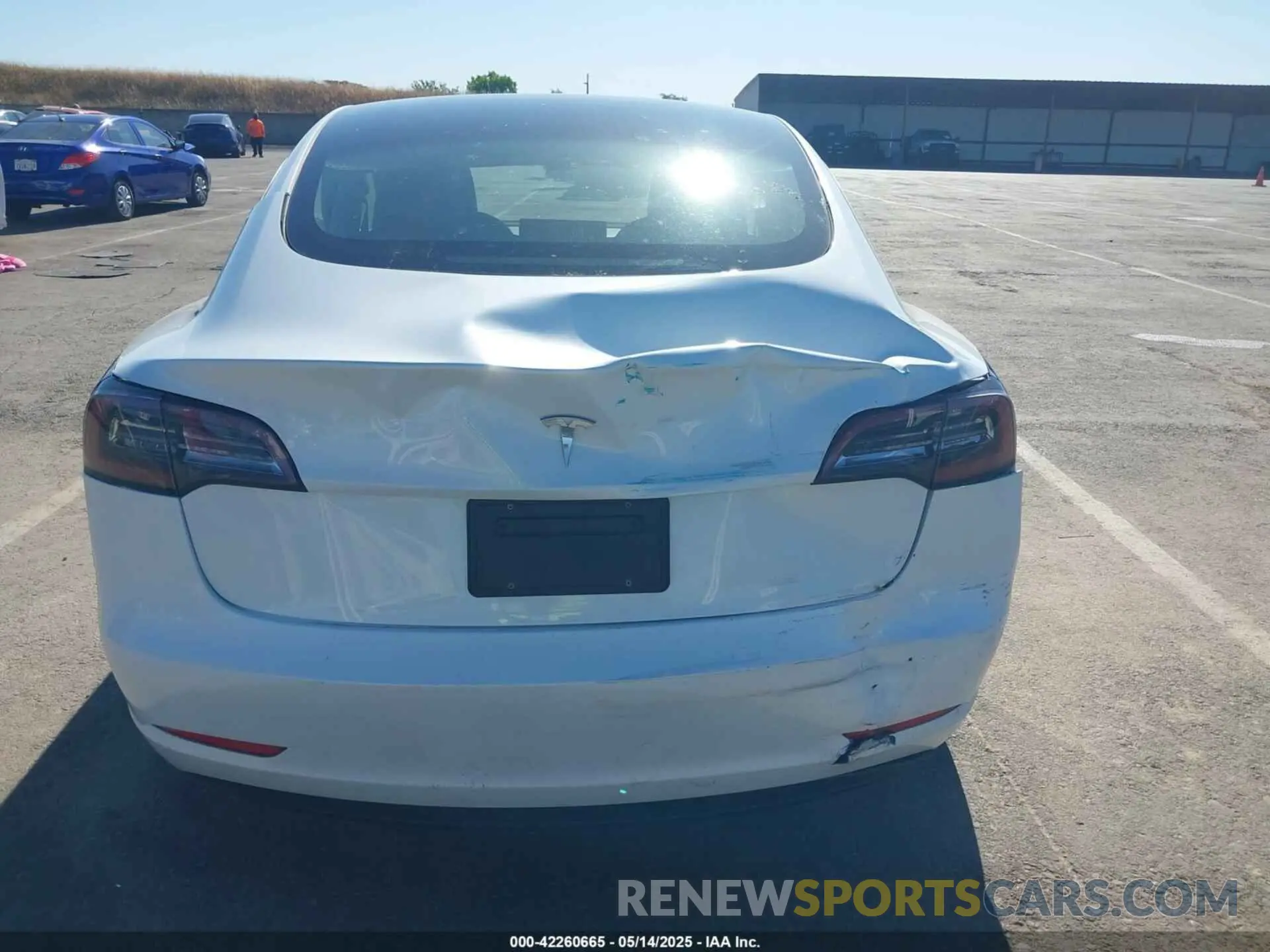 15 Photograph of a damaged car 5YJ3E1EA7PF486811 TESLA MODEL 3 2023