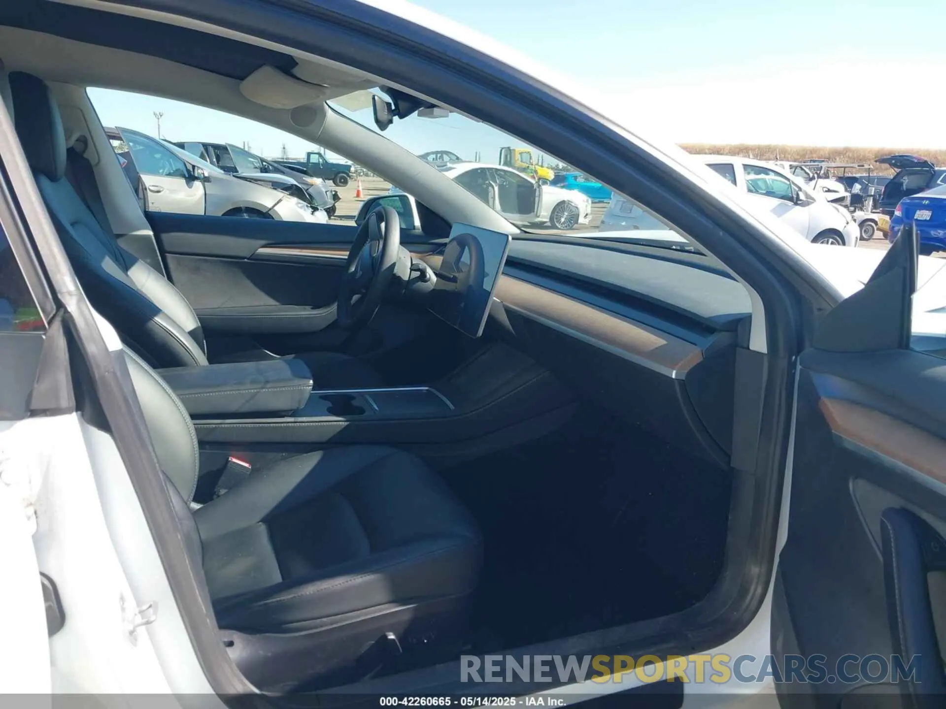 5 Photograph of a damaged car 5YJ3E1EA7PF486811 TESLA MODEL 3 2023