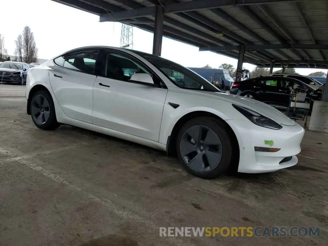 4 Photograph of a damaged car 5YJ3E1EA7PF488316 TESLA MODEL 3 2023