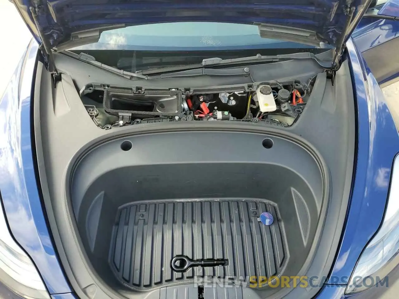 11 Photograph of a damaged car 5YJ3E1EA7PF493029 TESLA MODEL 3 2023