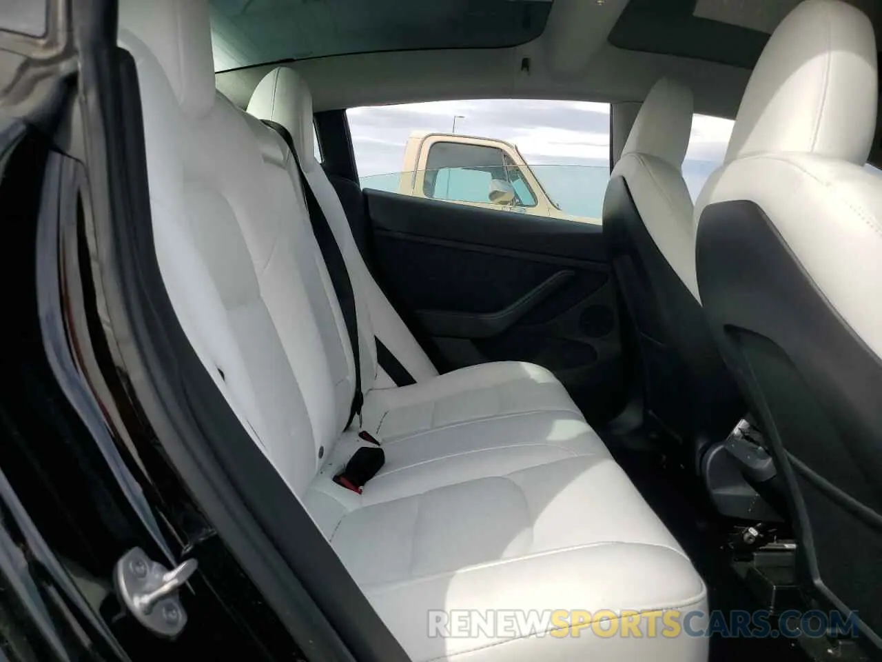 11 Photograph of a damaged car 5YJ3E1EA7PF502831 TESLA MODEL 3 2023