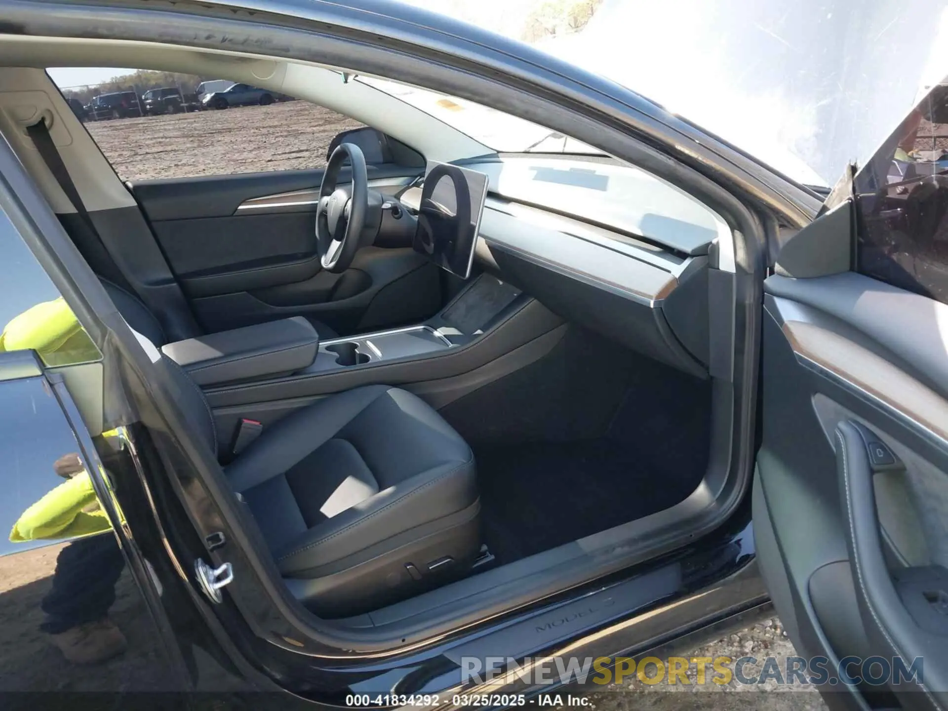 5 Photograph of a damaged car 5YJ3E1EA7PF550202 TESLA MODEL 3 2023