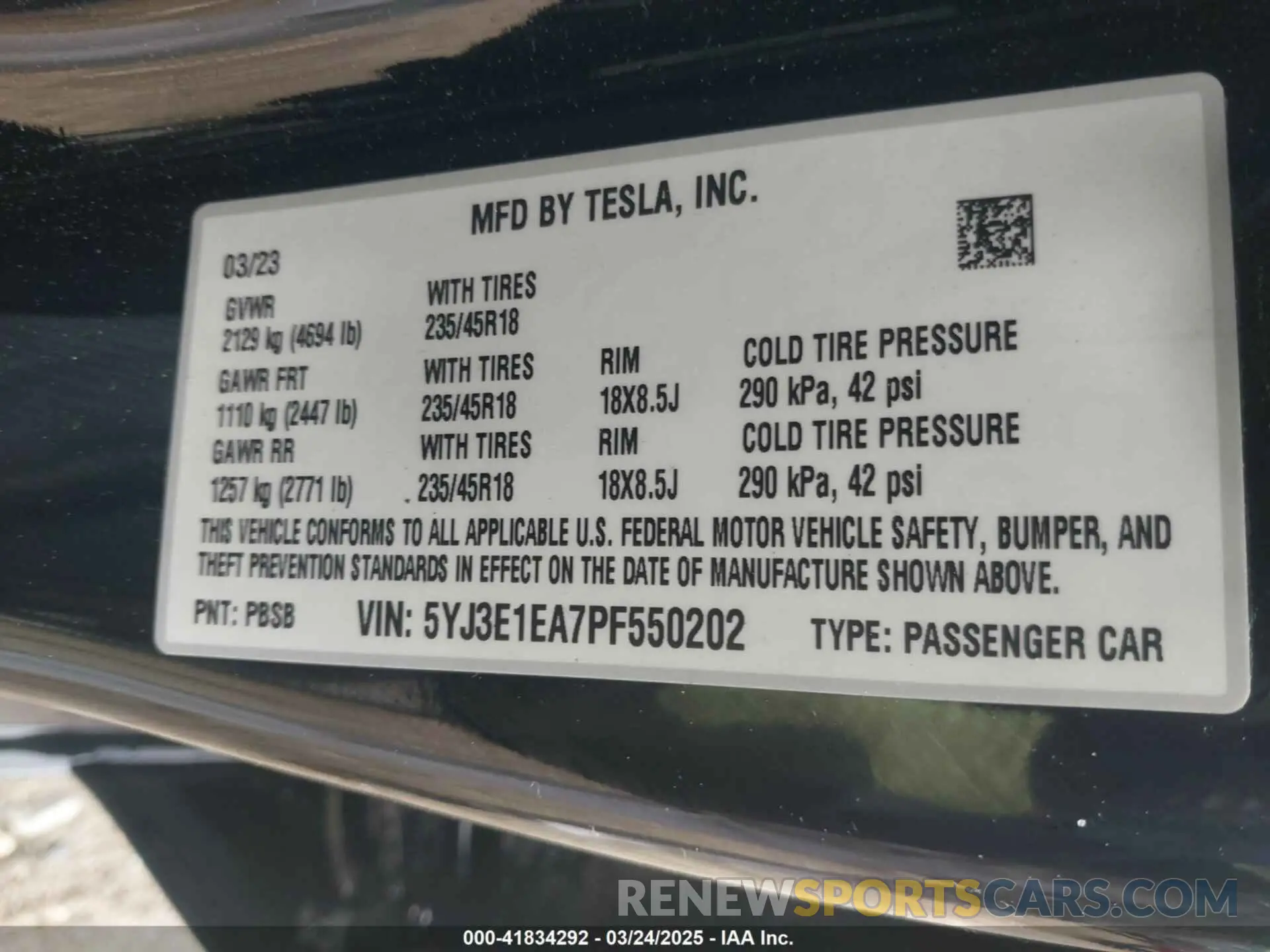 9 Photograph of a damaged car 5YJ3E1EA7PF550202 TESLA MODEL 3 2023