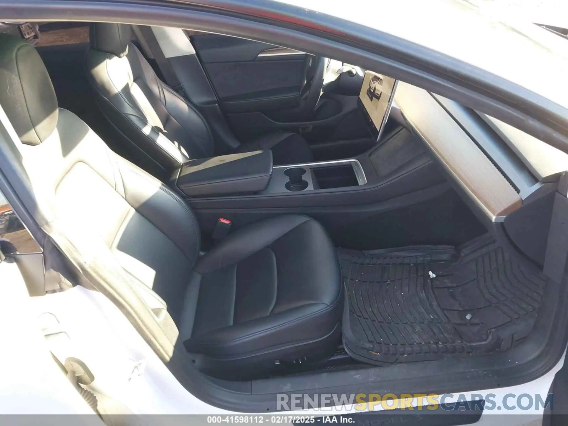 5 Photograph of a damaged car 5YJ3E1EA7PF550524 TESLA MODEL 3 2023