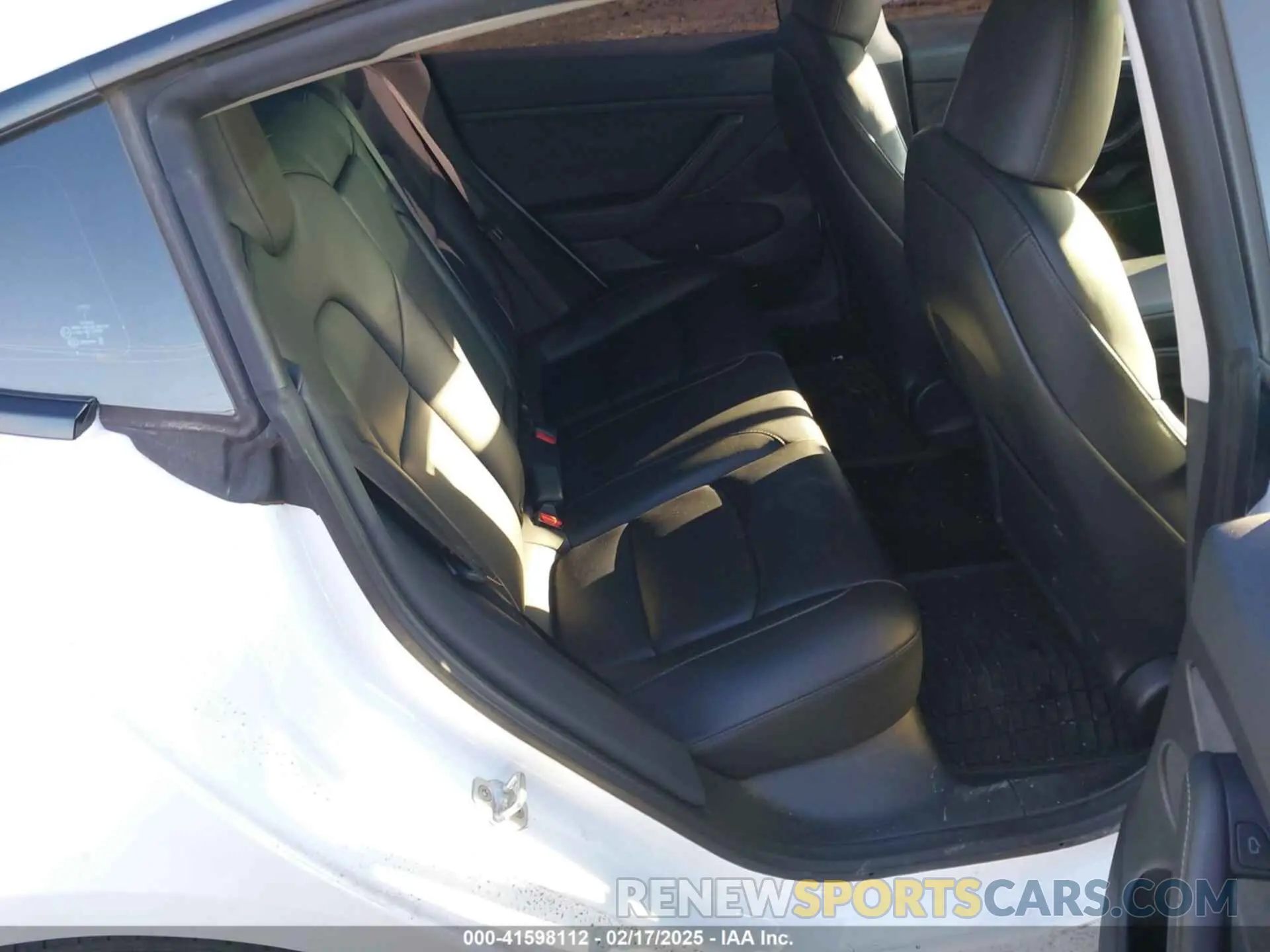 8 Photograph of a damaged car 5YJ3E1EA7PF550524 TESLA MODEL 3 2023