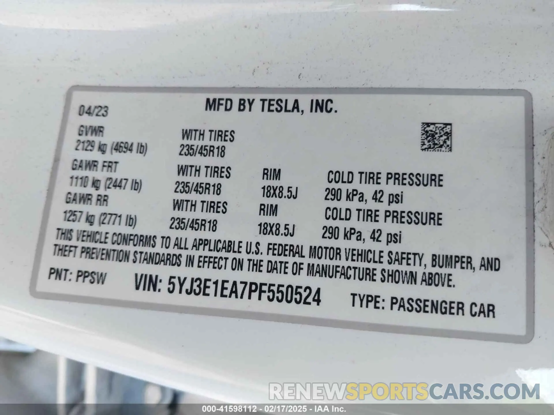 9 Photograph of a damaged car 5YJ3E1EA7PF550524 TESLA MODEL 3 2023