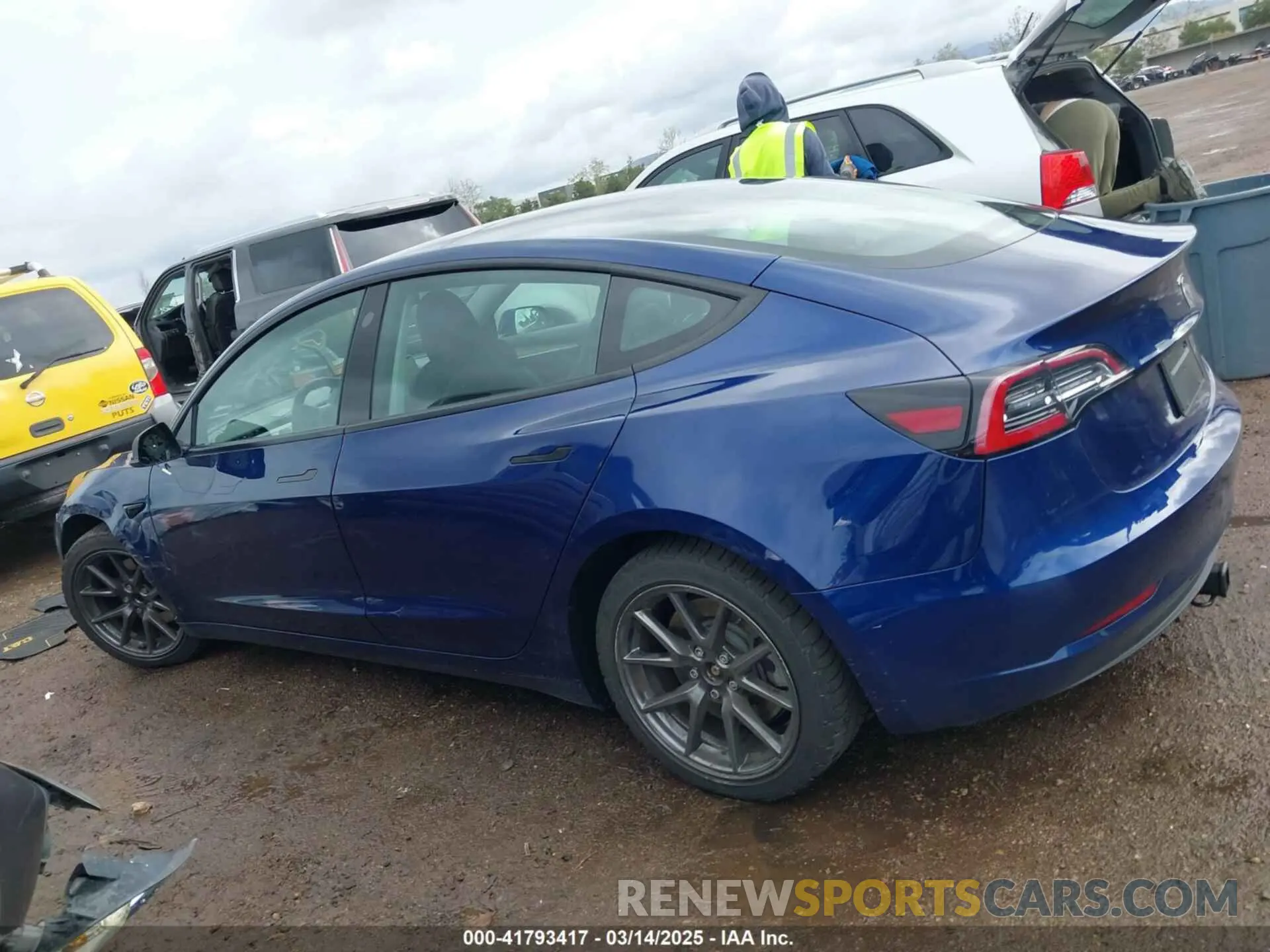 15 Photograph of a damaged car 5YJ3E1EA7PF560888 TESLA MODEL 3 2023