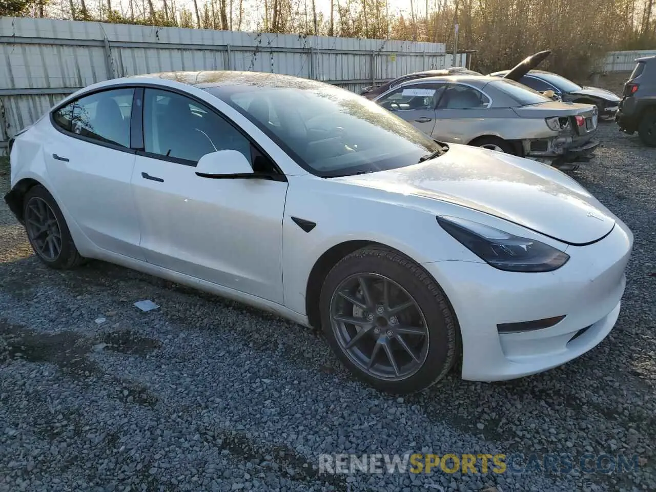 4 Photograph of a damaged car 5YJ3E1EA7PF562768 TESLA MODEL 3 2023