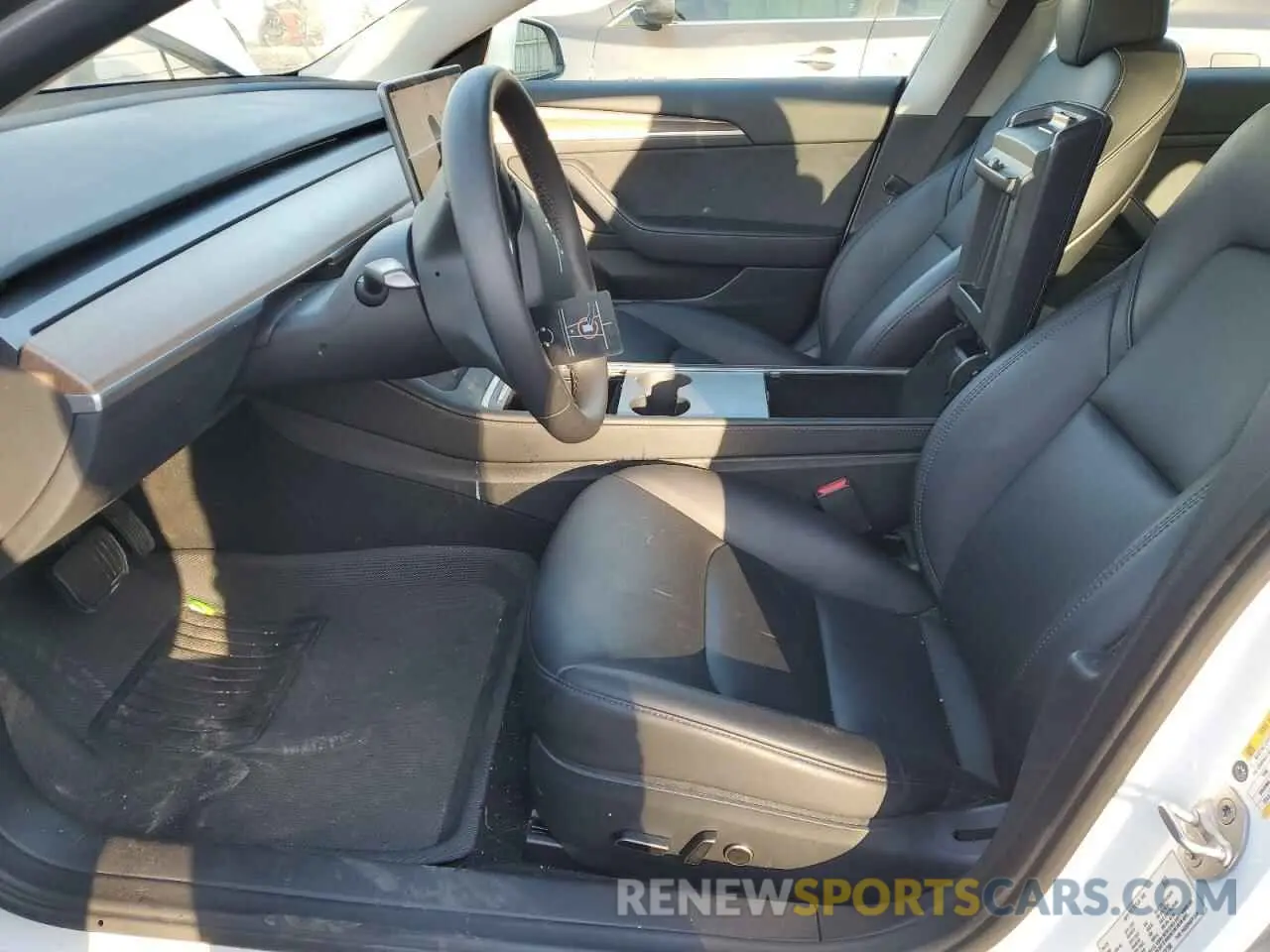 7 Photograph of a damaged car 5YJ3E1EA7PF562768 TESLA MODEL 3 2023