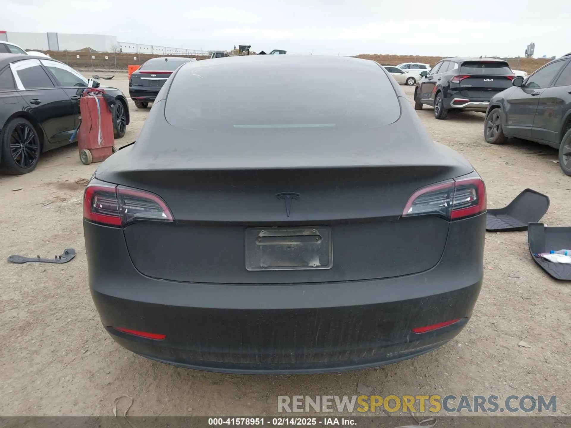 16 Photograph of a damaged car 5YJ3E1EA7PF563550 TESLA MODEL 3 2023