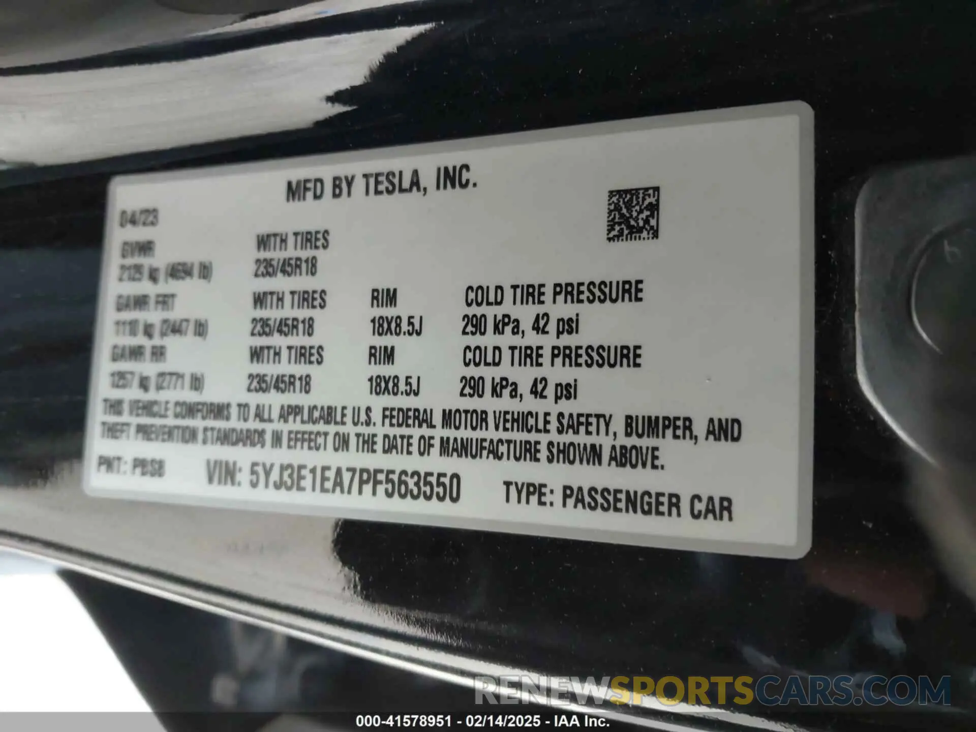 9 Photograph of a damaged car 5YJ3E1EA7PF563550 TESLA MODEL 3 2023