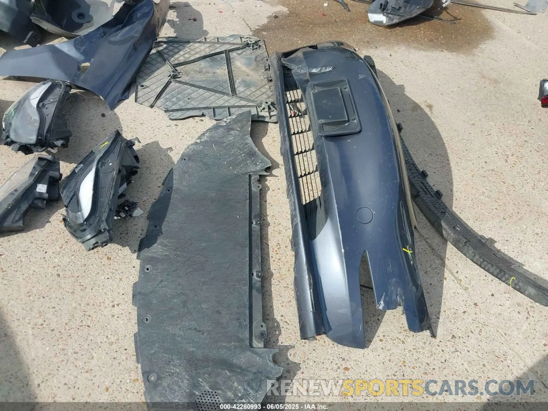 20 Photograph of a damaged car 5YJ3E1EA7PF567906 TESLA MODEL 3 2023