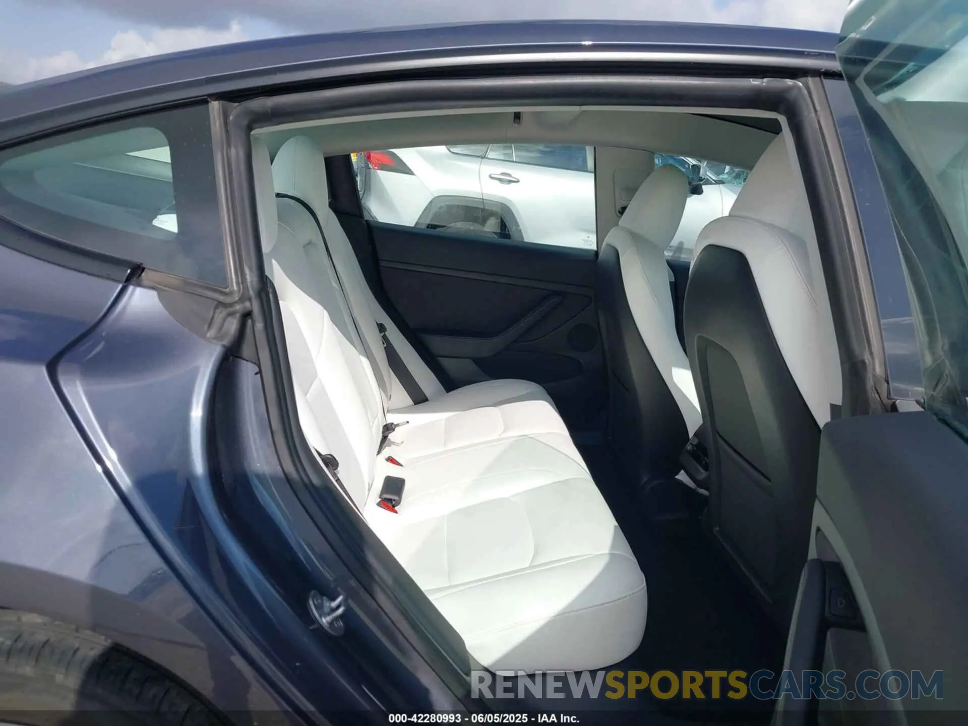 8 Photograph of a damaged car 5YJ3E1EA7PF567906 TESLA MODEL 3 2023