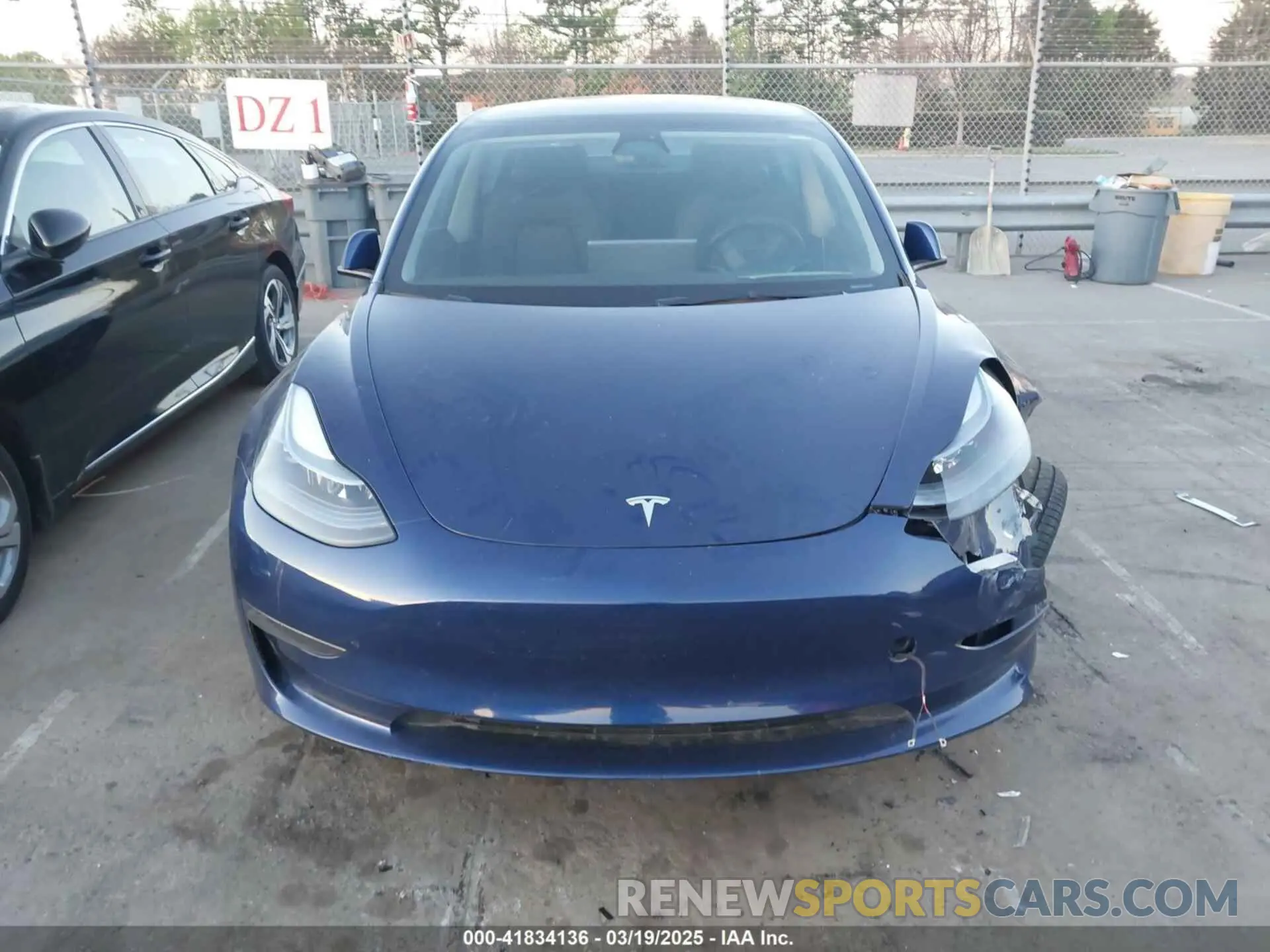 11 Photograph of a damaged car 5YJ3E1EA7PF569963 TESLA MODEL 3 2023