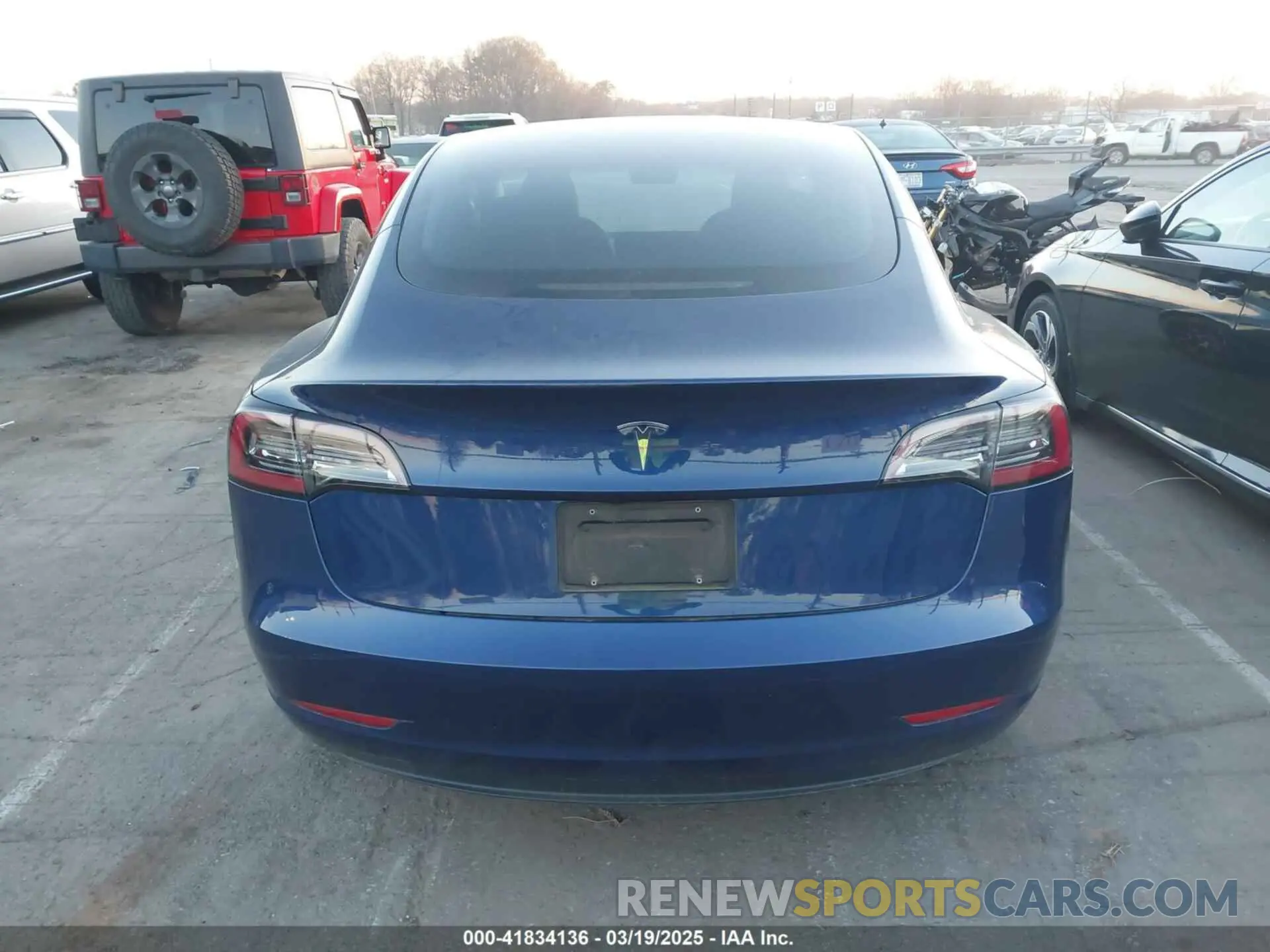 15 Photograph of a damaged car 5YJ3E1EA7PF569963 TESLA MODEL 3 2023
