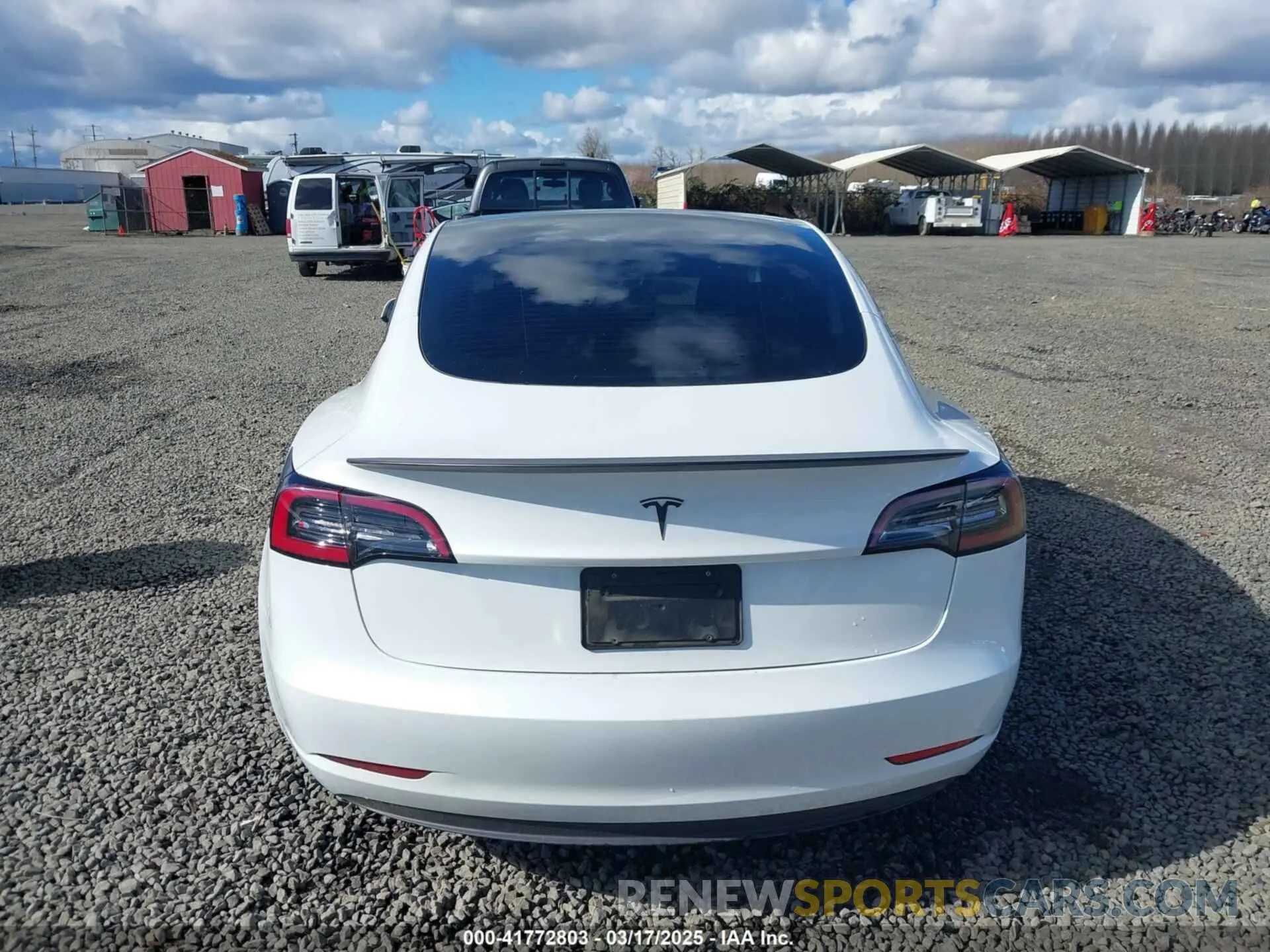 16 Photograph of a damaged car 5YJ3E1EA7PF570871 TESLA MODEL 3 2023