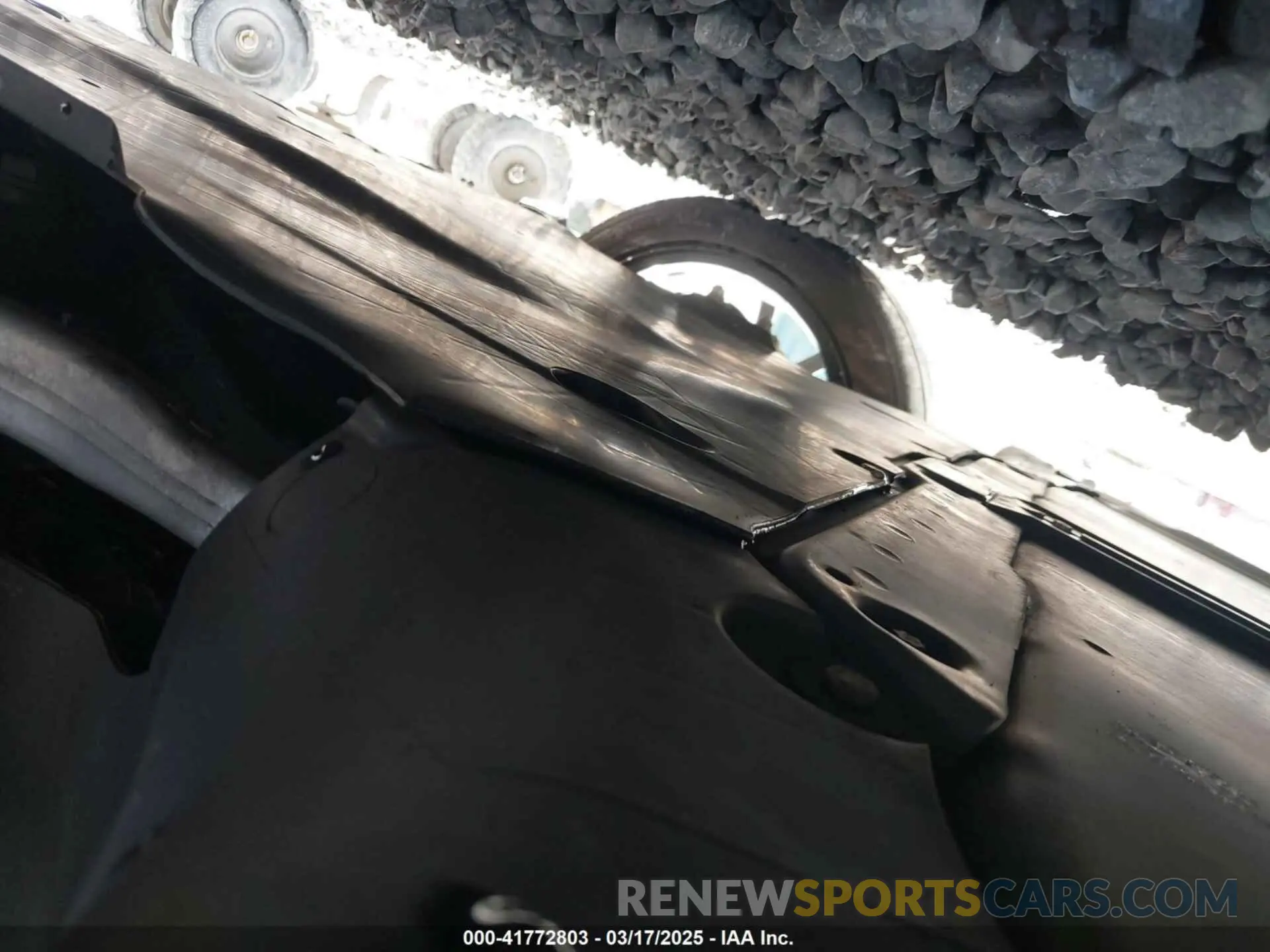 19 Photograph of a damaged car 5YJ3E1EA7PF570871 TESLA MODEL 3 2023