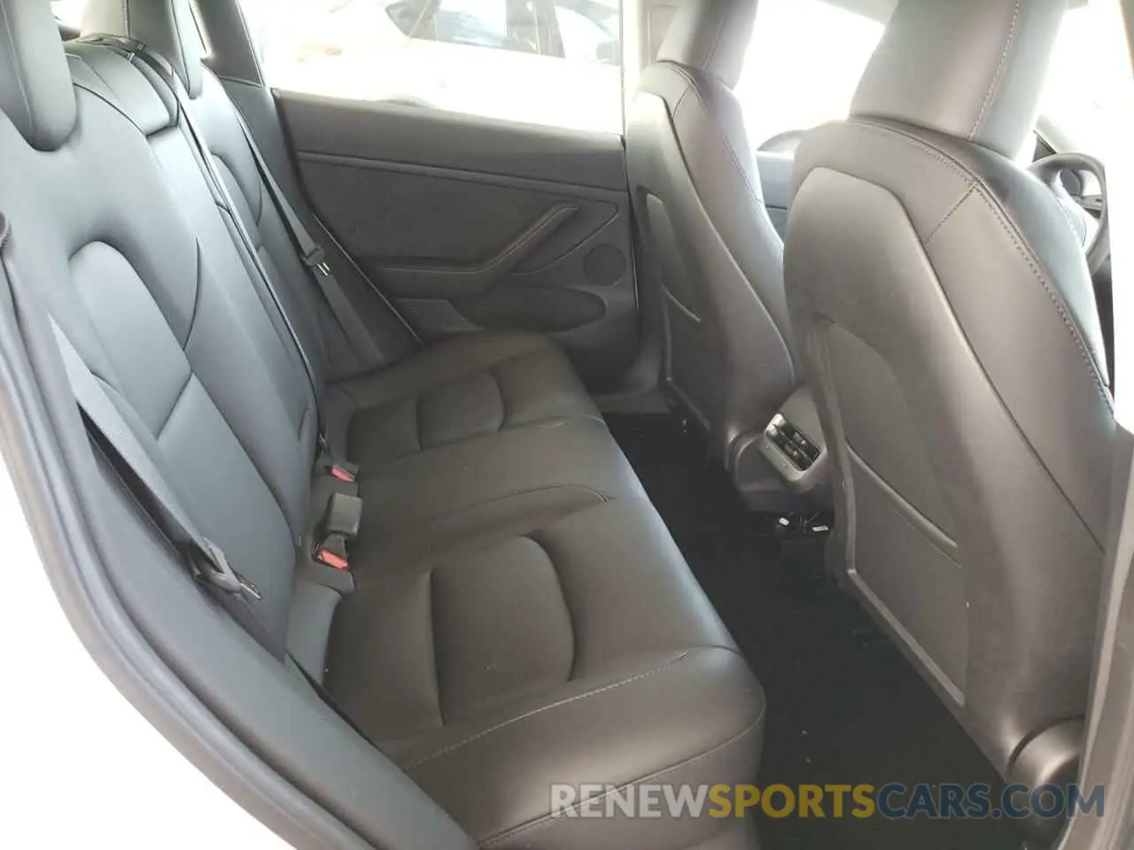 10 Photograph of a damaged car 5YJ3E1EA7PF579277 TESLA MODEL 3 2023