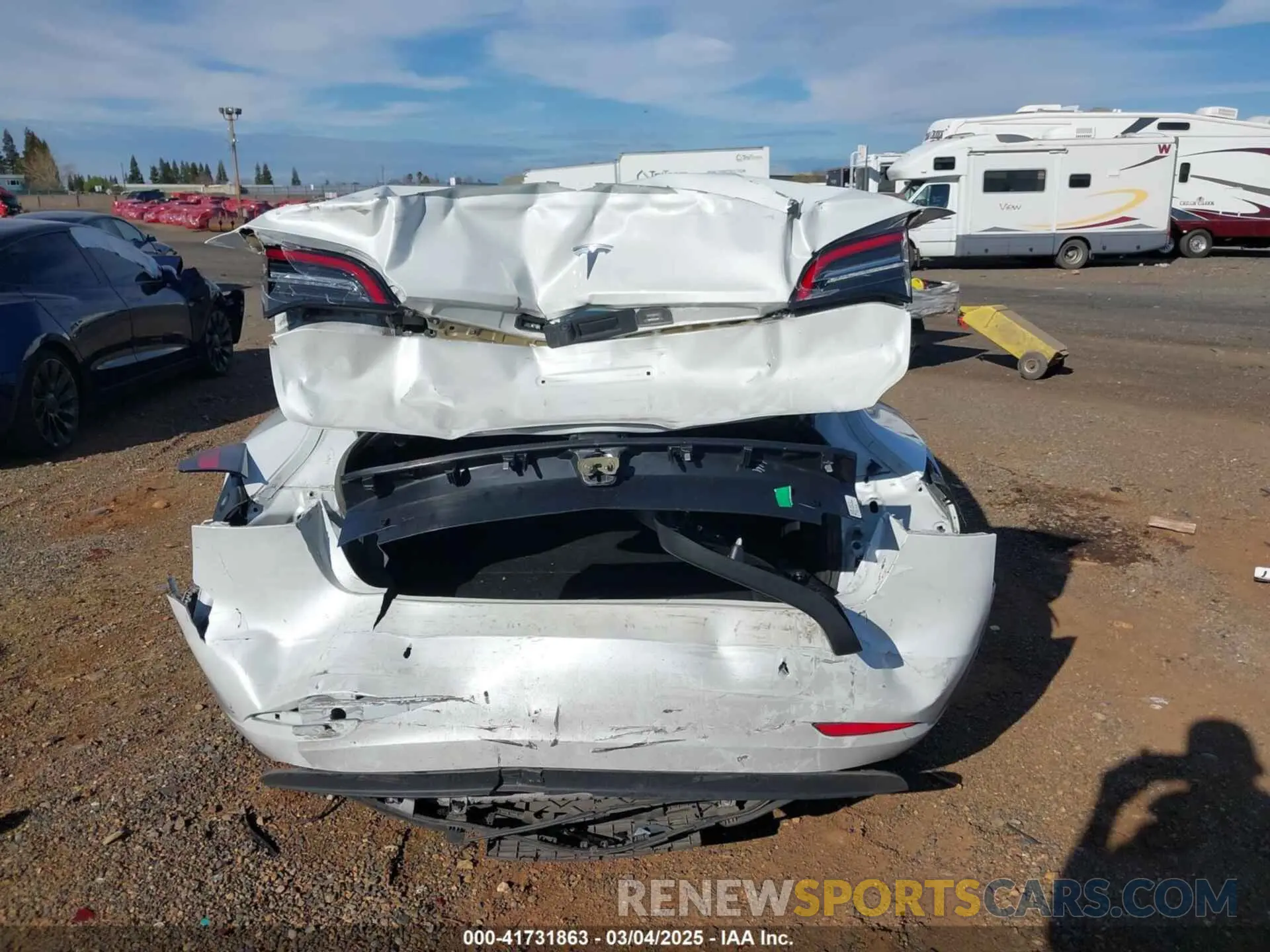 16 Photograph of a damaged car 5YJ3E1EA7PF594992 TESLA MODEL 3 2023