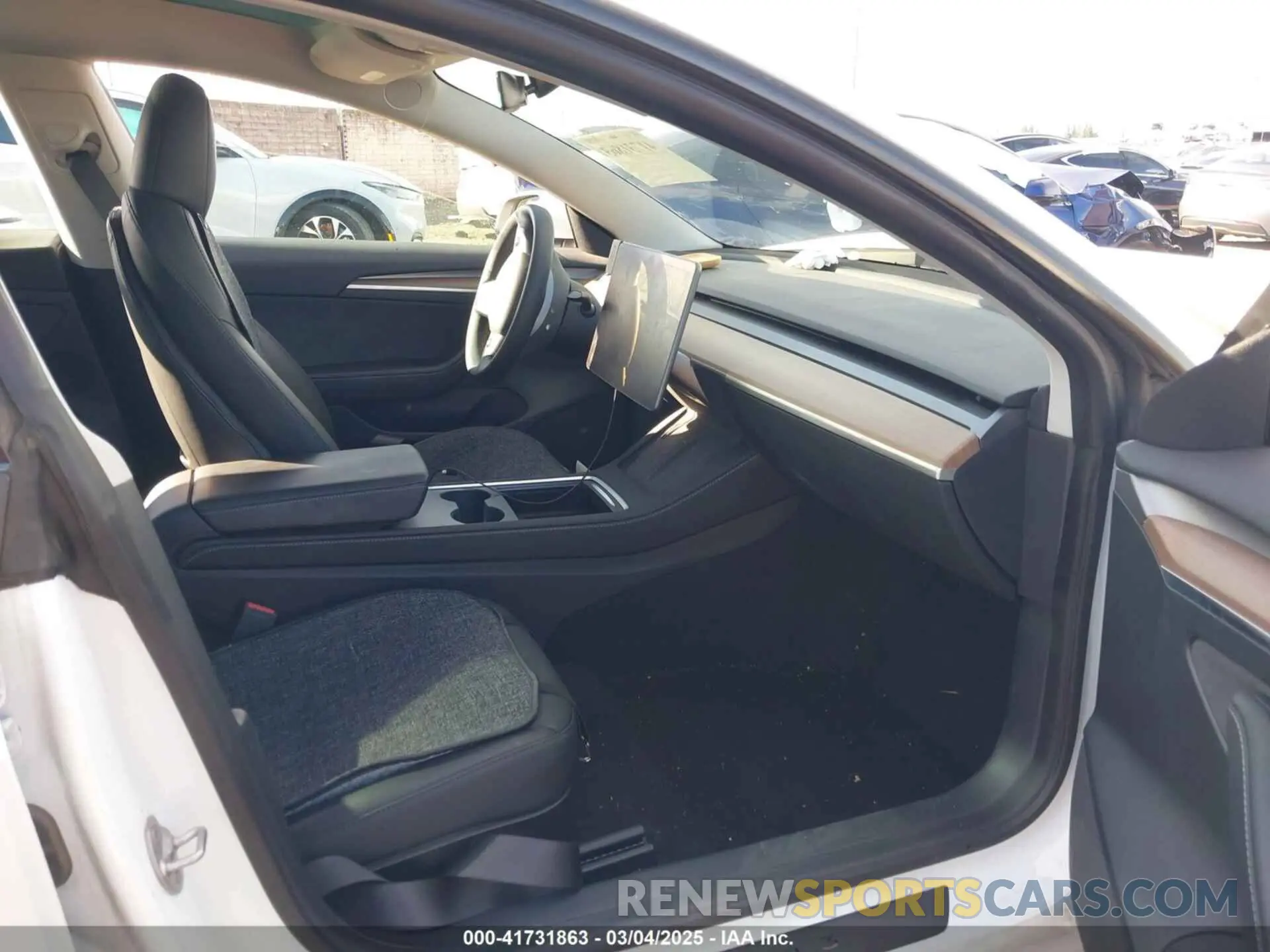 5 Photograph of a damaged car 5YJ3E1EA7PF594992 TESLA MODEL 3 2023
